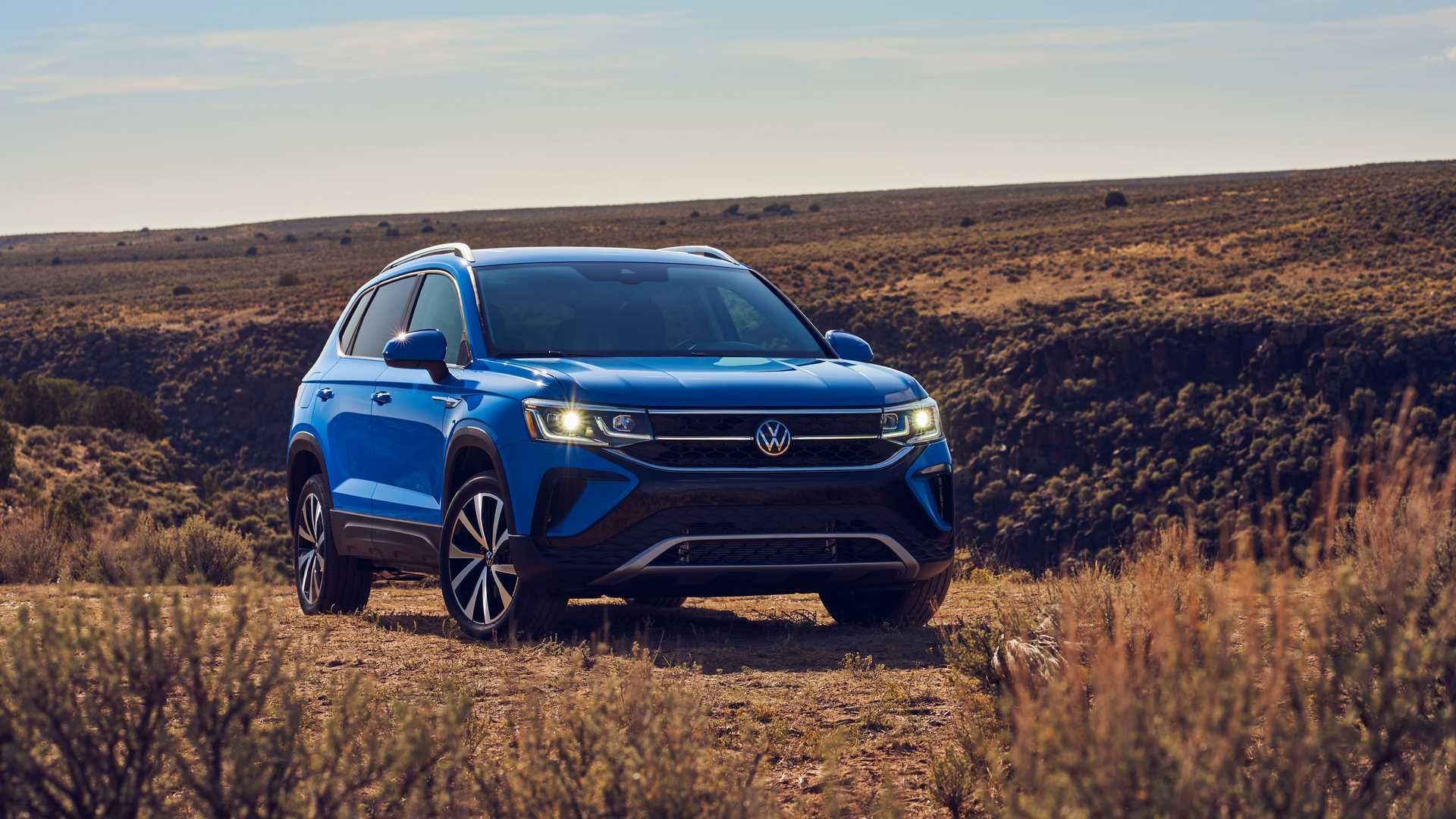 2022-volkswagen-taos-front-quarter
