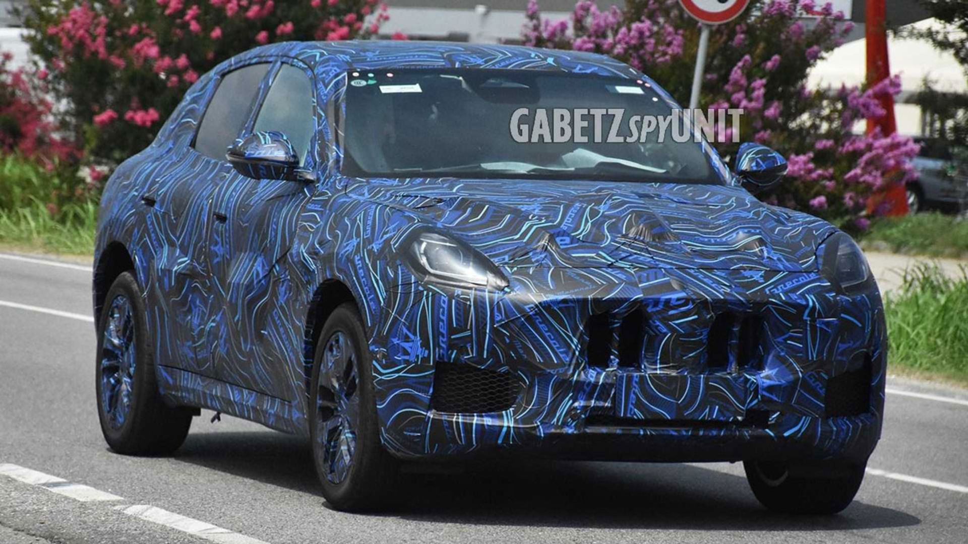 Maserati-grecale-1