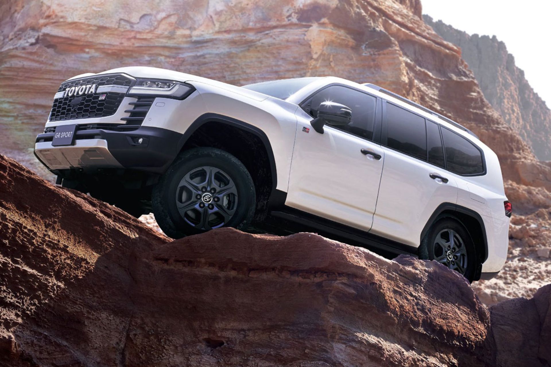 Toyota-Land-Cruiser-1