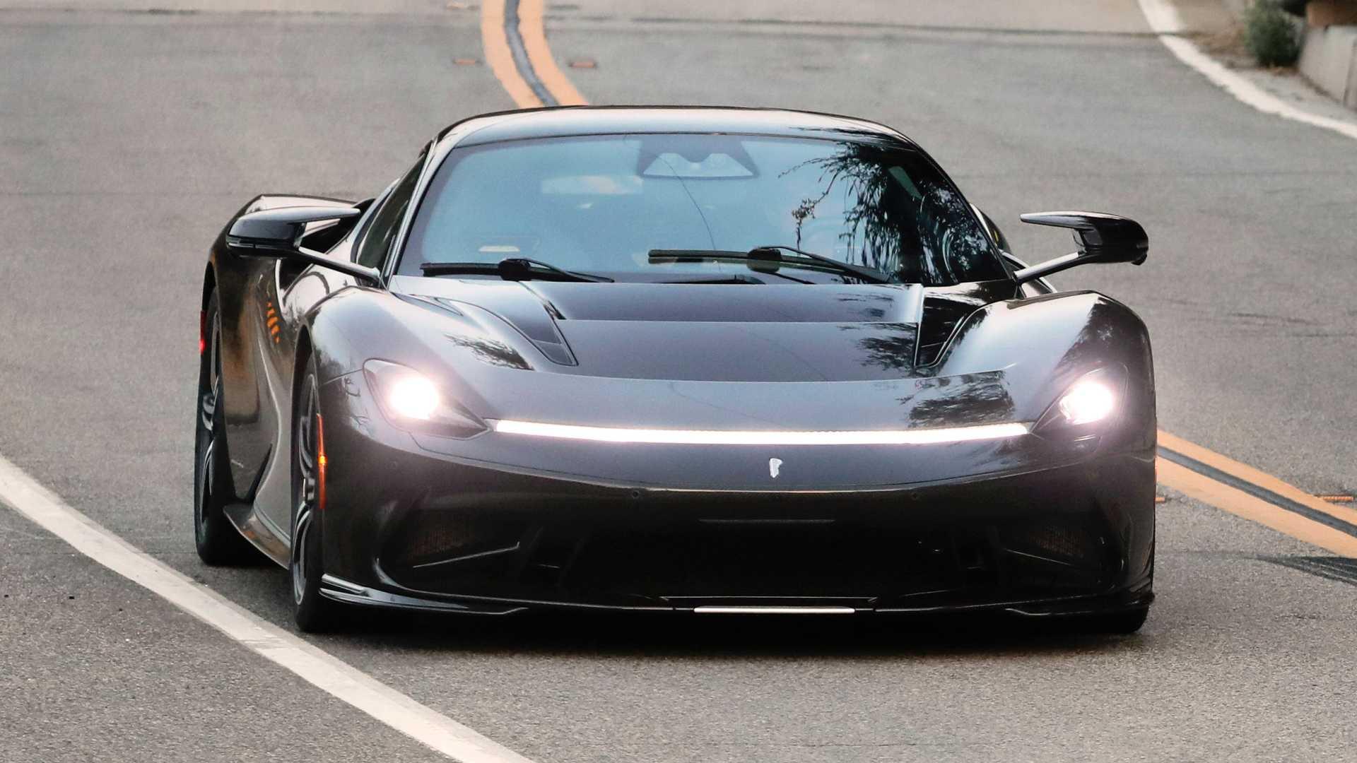 pininfarina-battista-pebble-beach 5