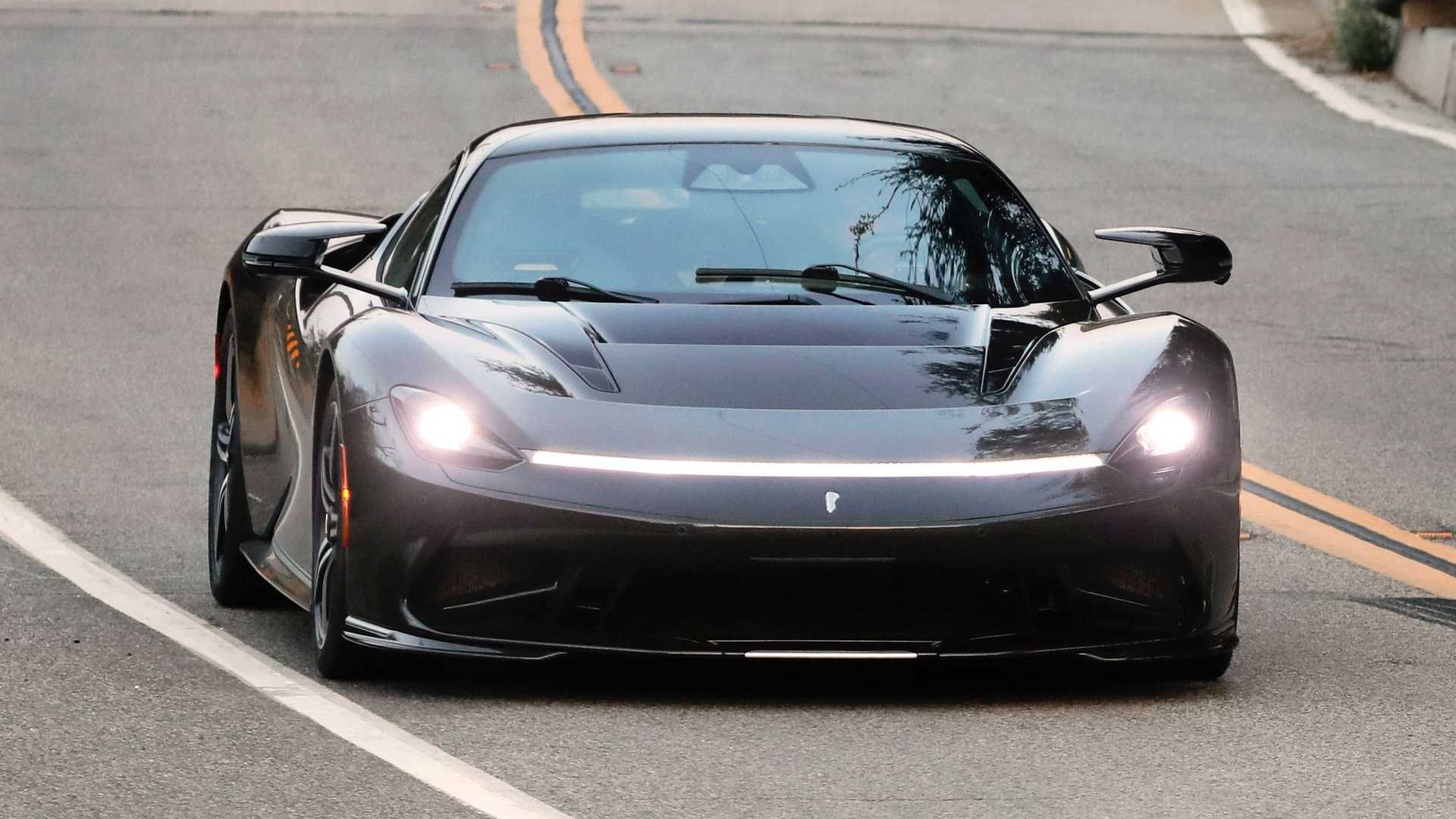 pininfarina-battista-pebble-beach 5