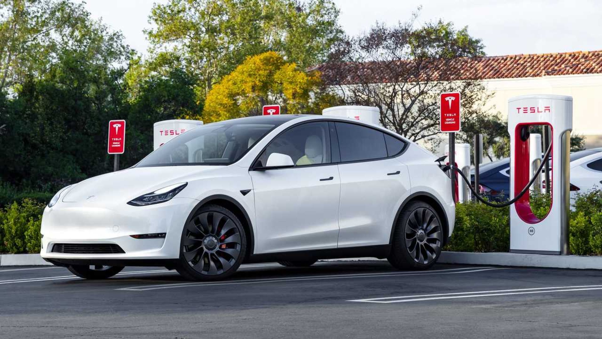 tesla-model-y-charging-at-a-tesla-supercharging-station
