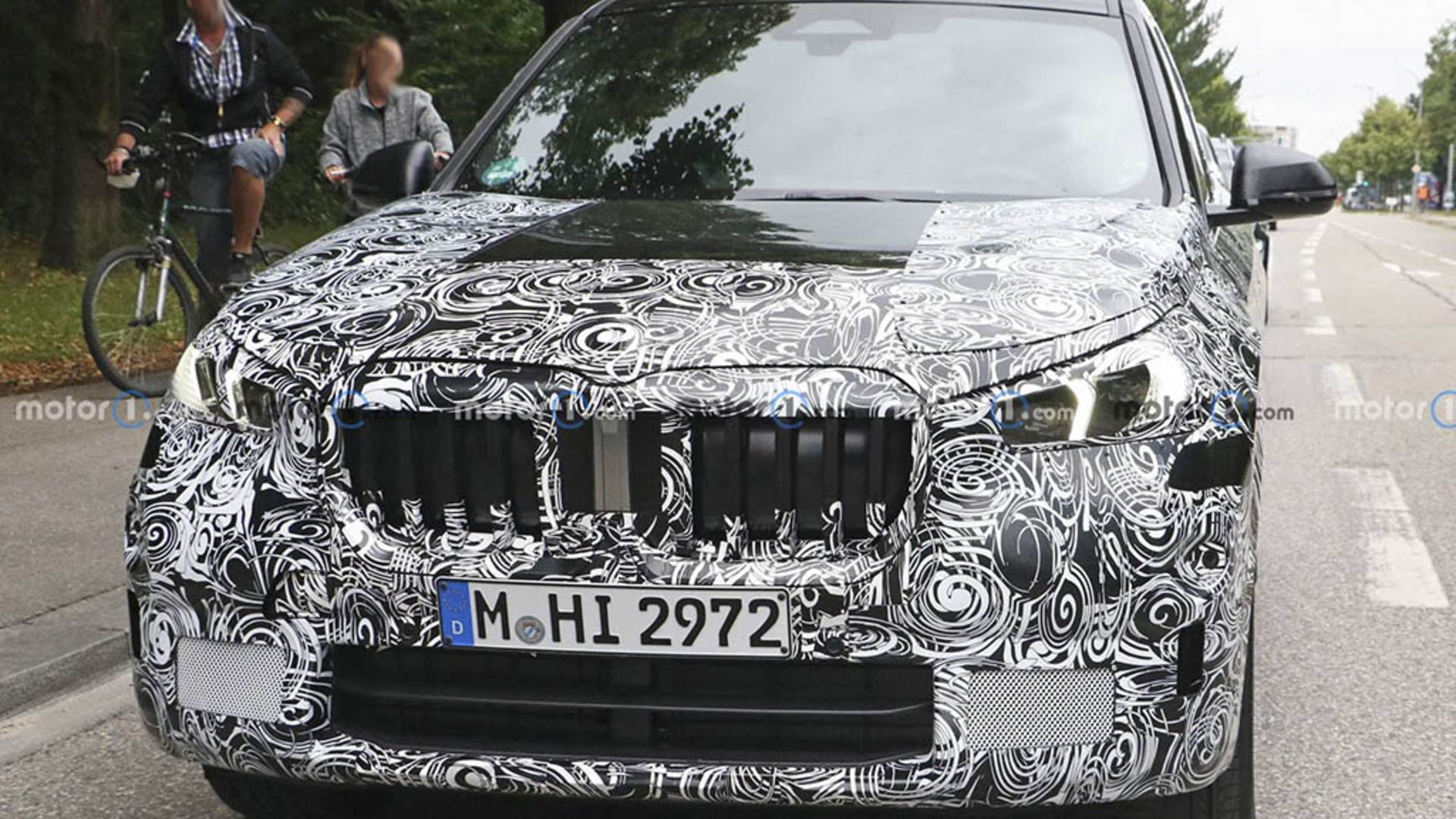 2022-bmw-x1-new-spy-1