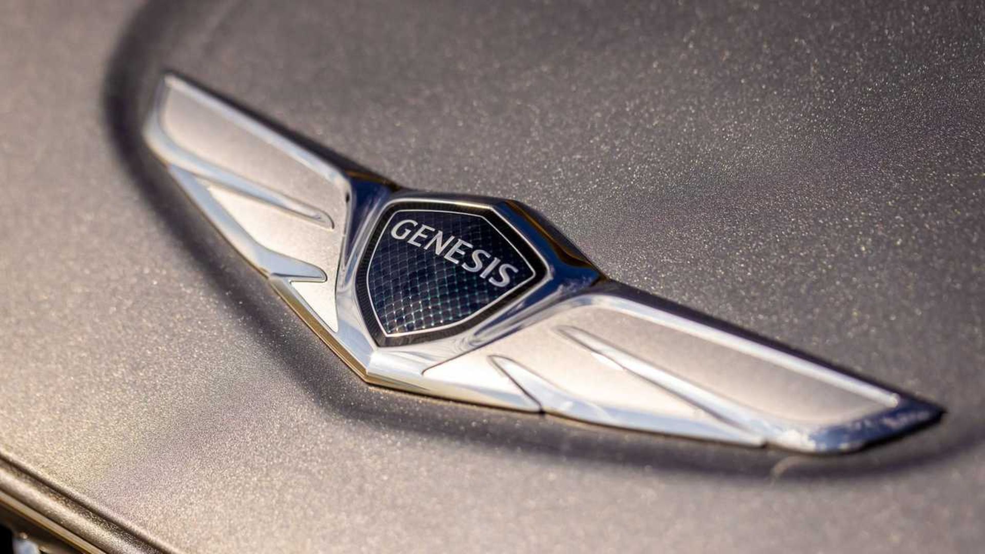 2022-genesis-gv70-details