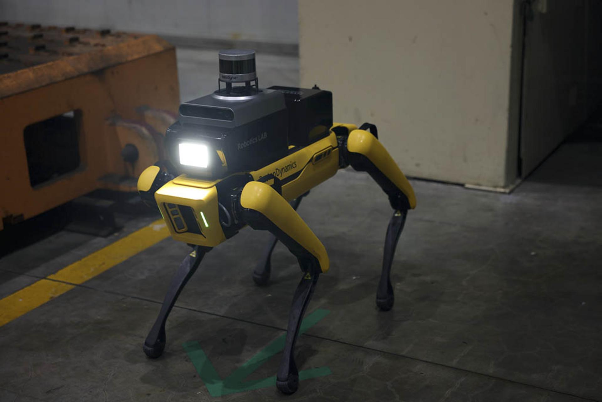 Hyundai-Robot-3