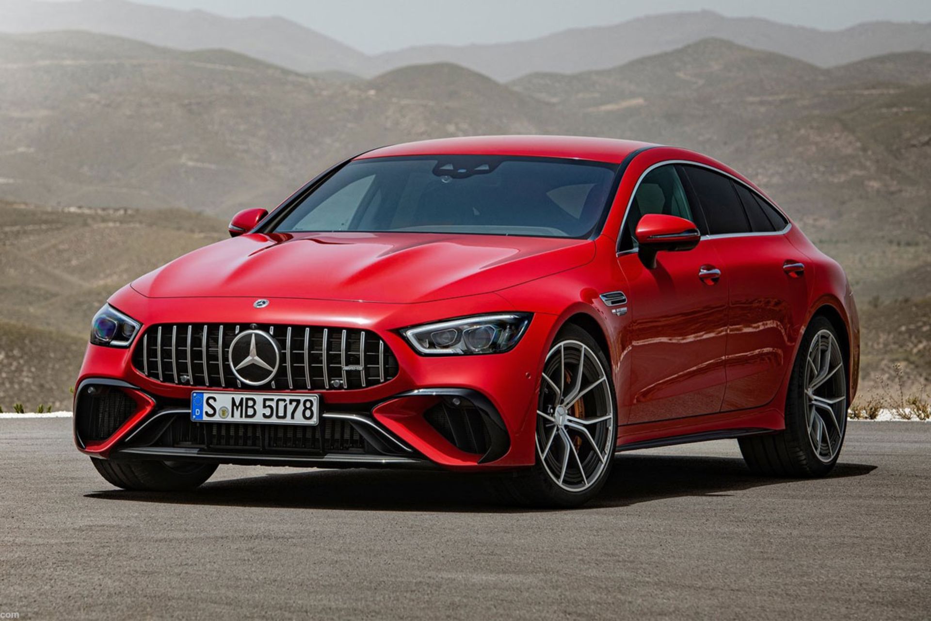 Mercedes-AMG-GT63-S-E-0