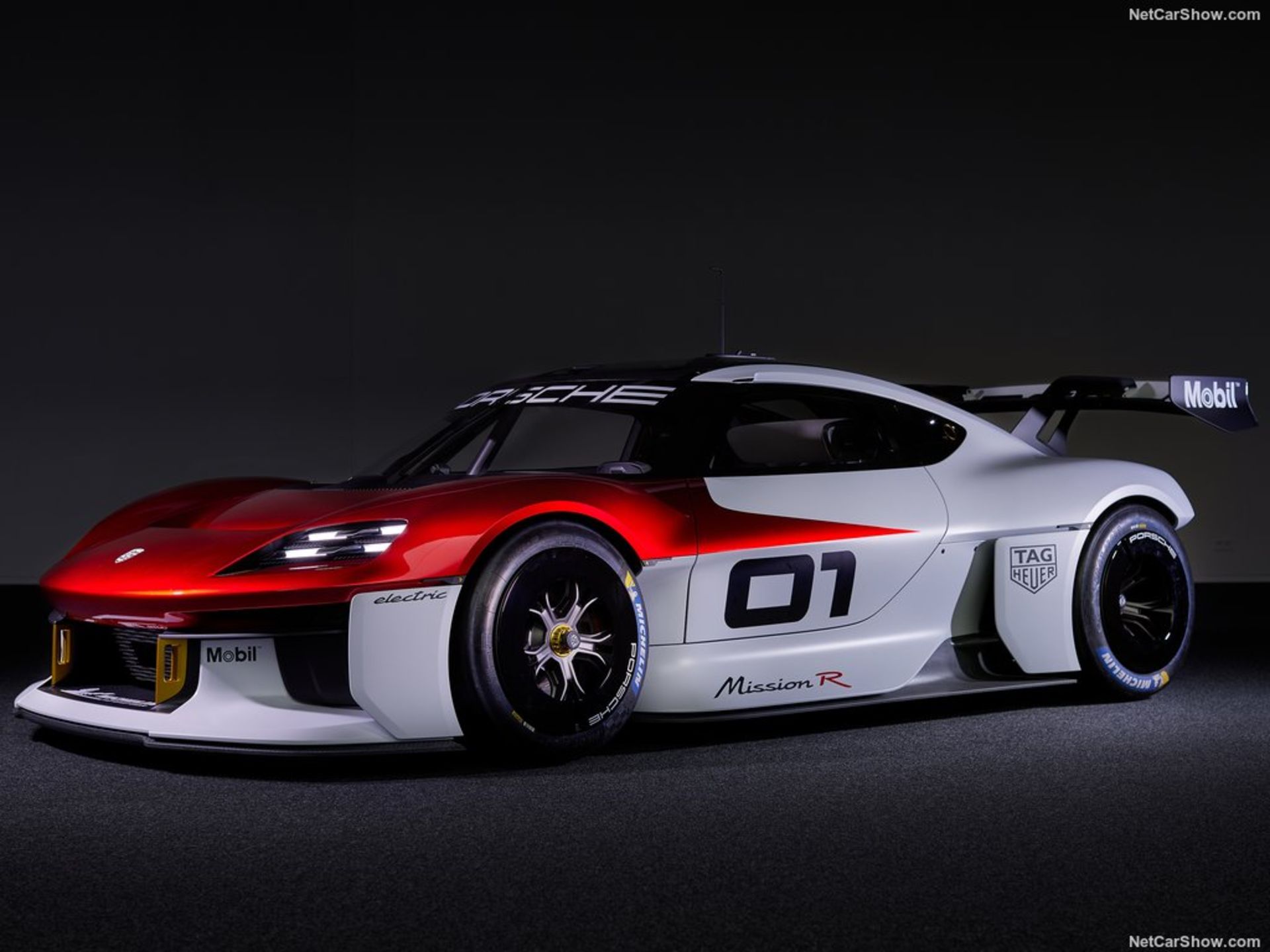 Porsche-Mission_R_Concept-2021-1024-03