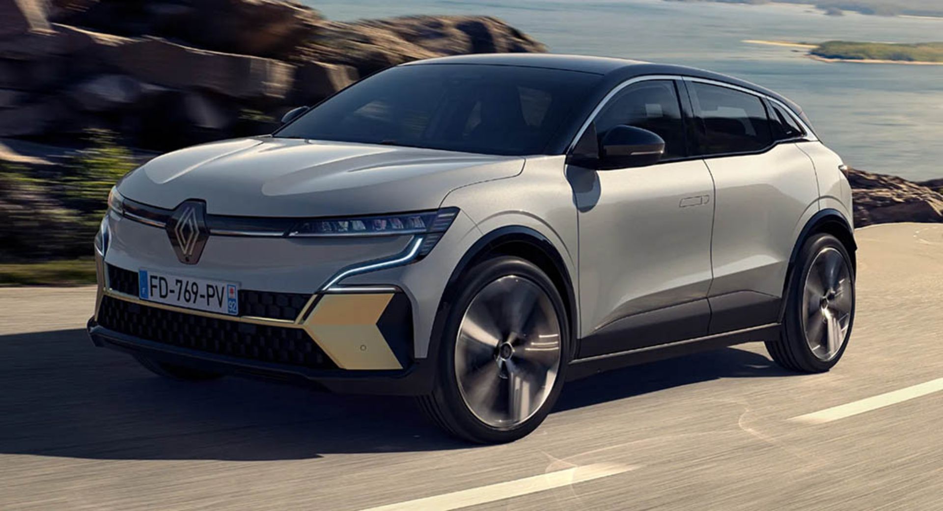 Renault-Megane-E-Tech-main