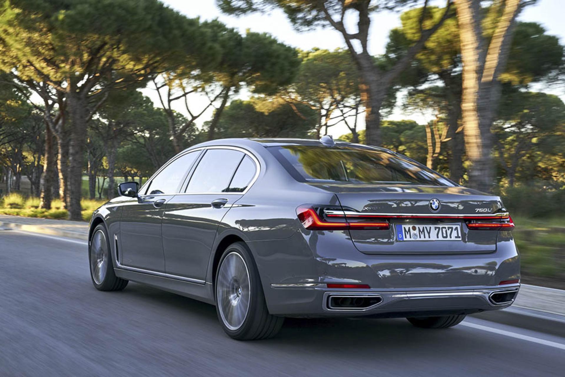 dee5c4b3-bmw-7-series-92