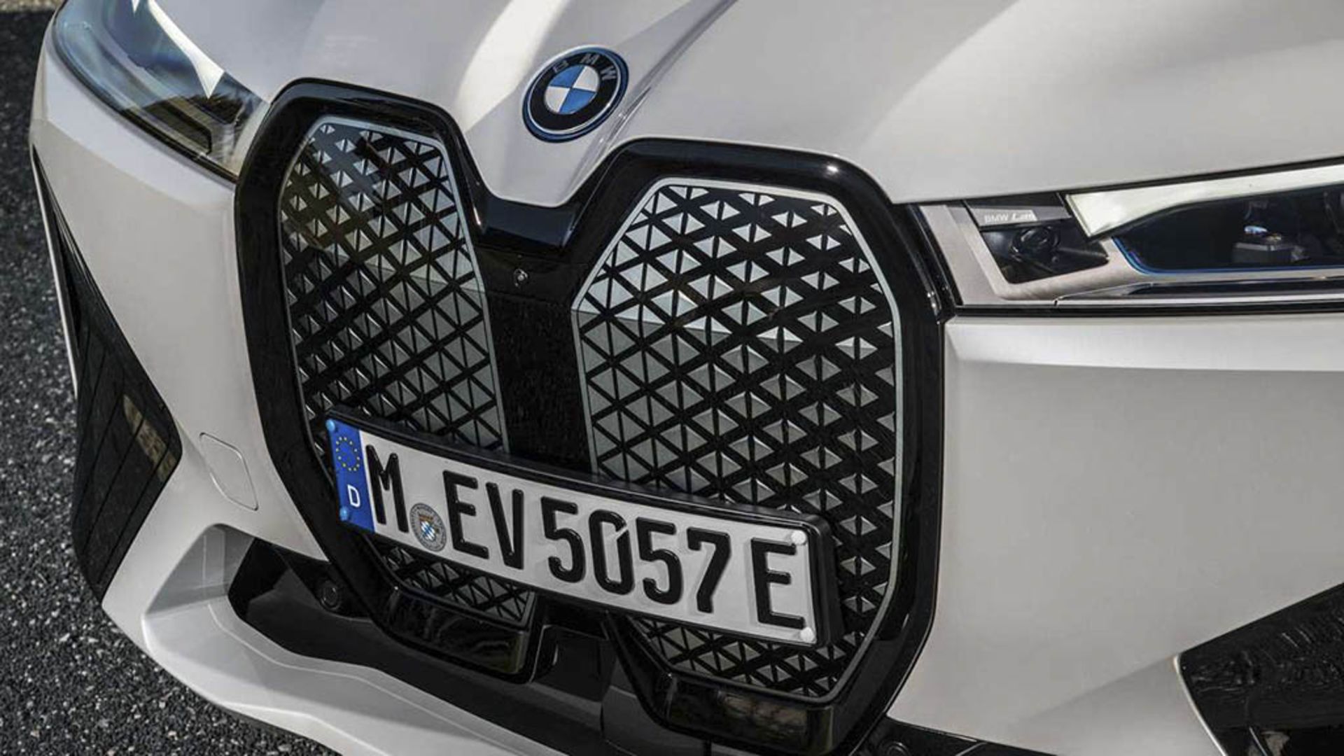 2022-bmw-ix-exterior