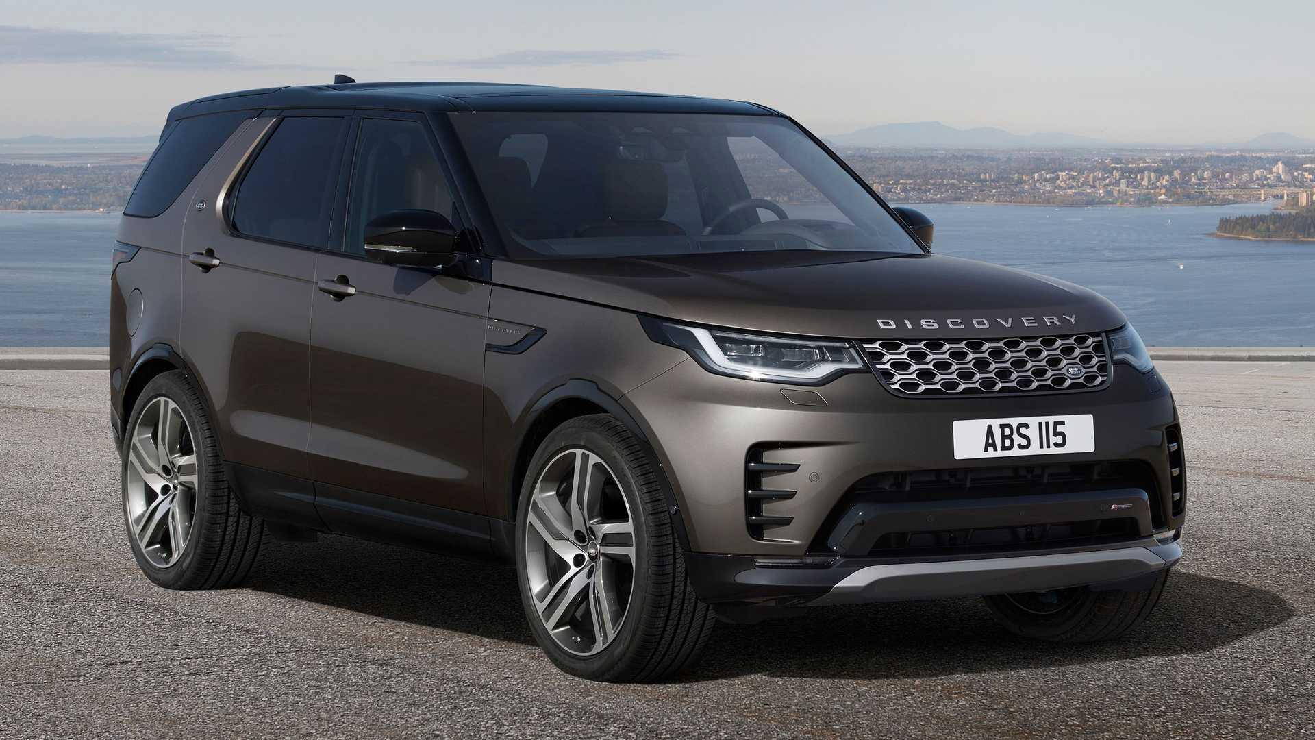 2023-land-rover-discovery-metropolitan-edition-three-quarters-front