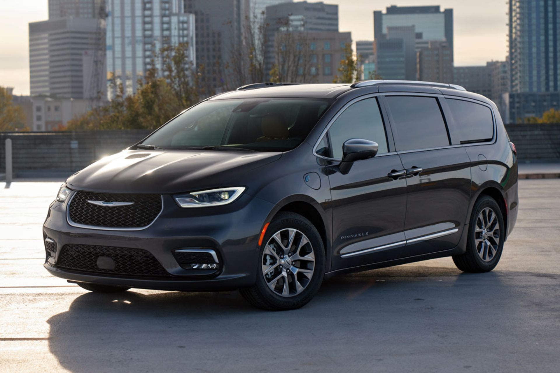 Chrysler-Pacifica-4