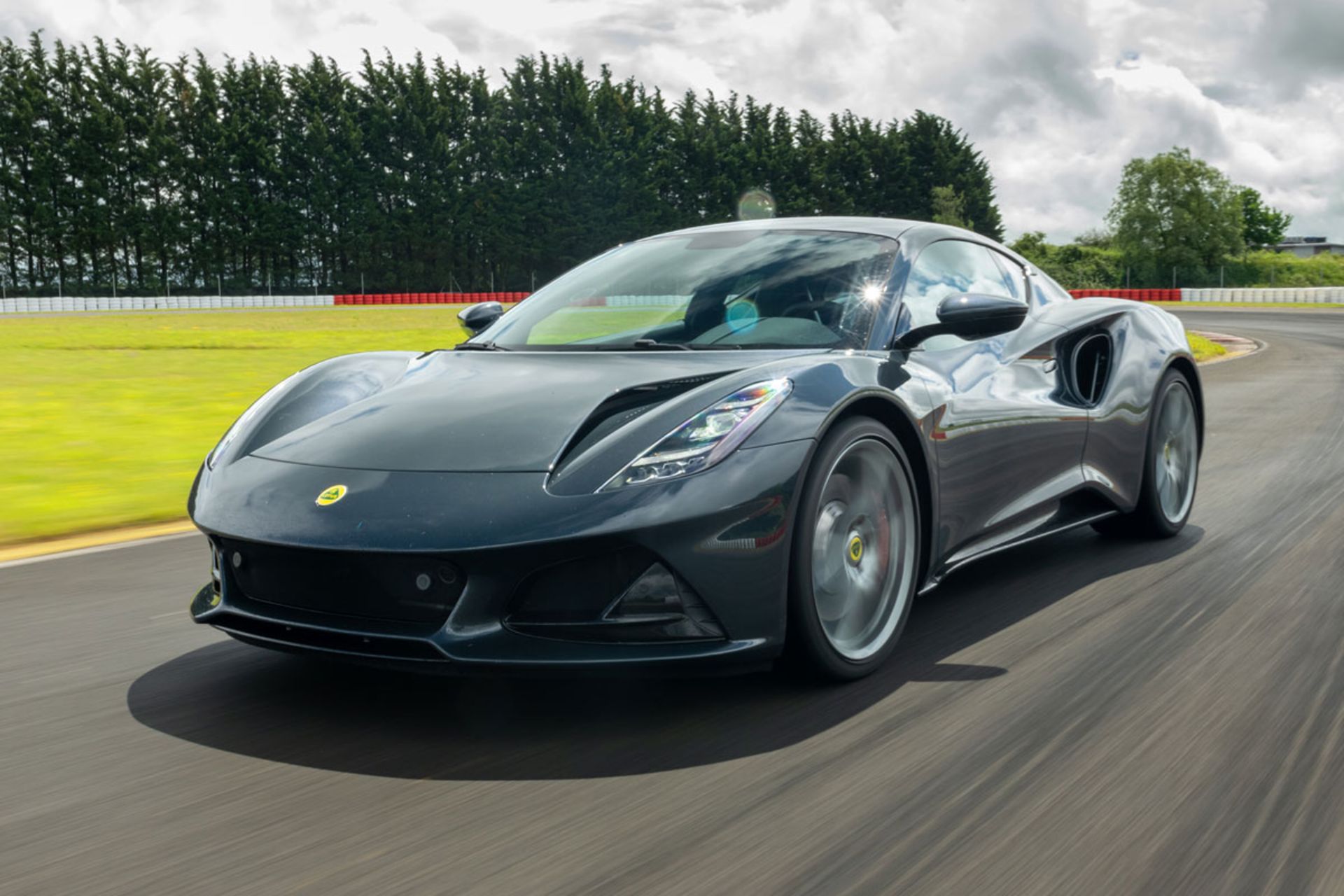 Lotus-Emira-2