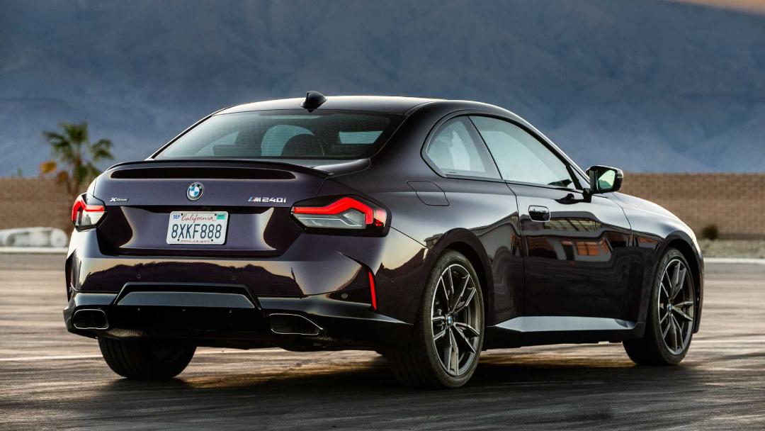 2022-bmw-m240i-exterior-rear-quarter