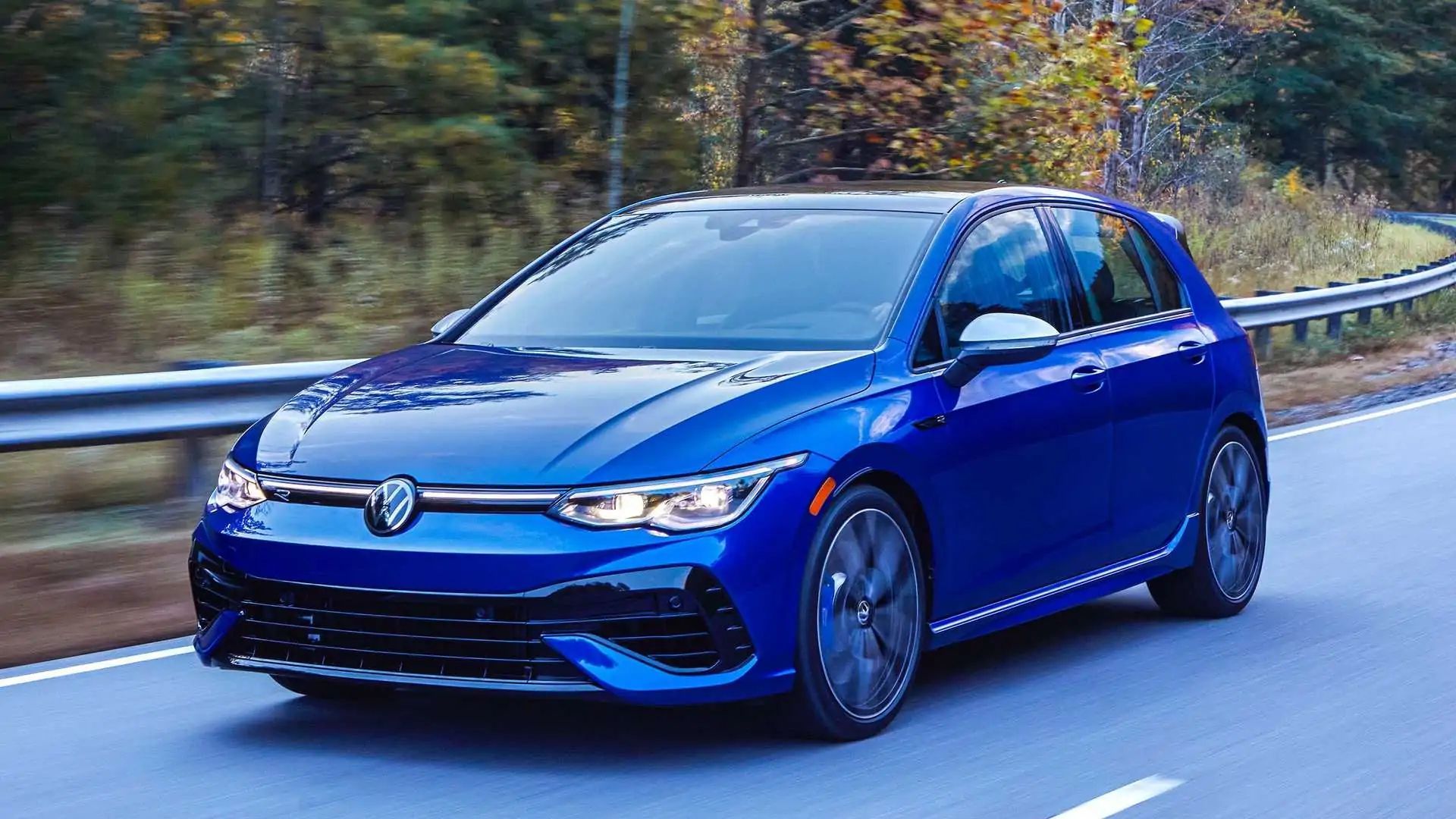 2022-volkswagen-golf-r-first-drive