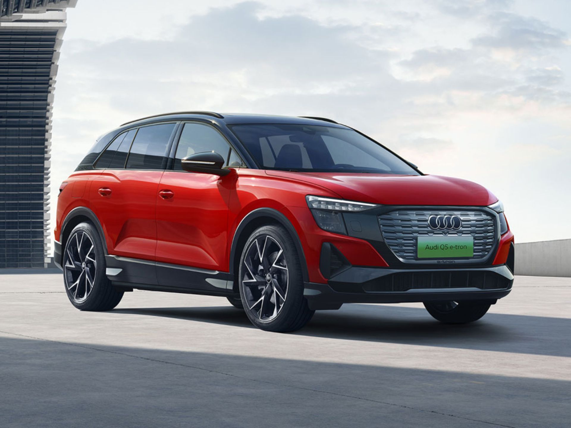Audi-Q5-E-Tron-1