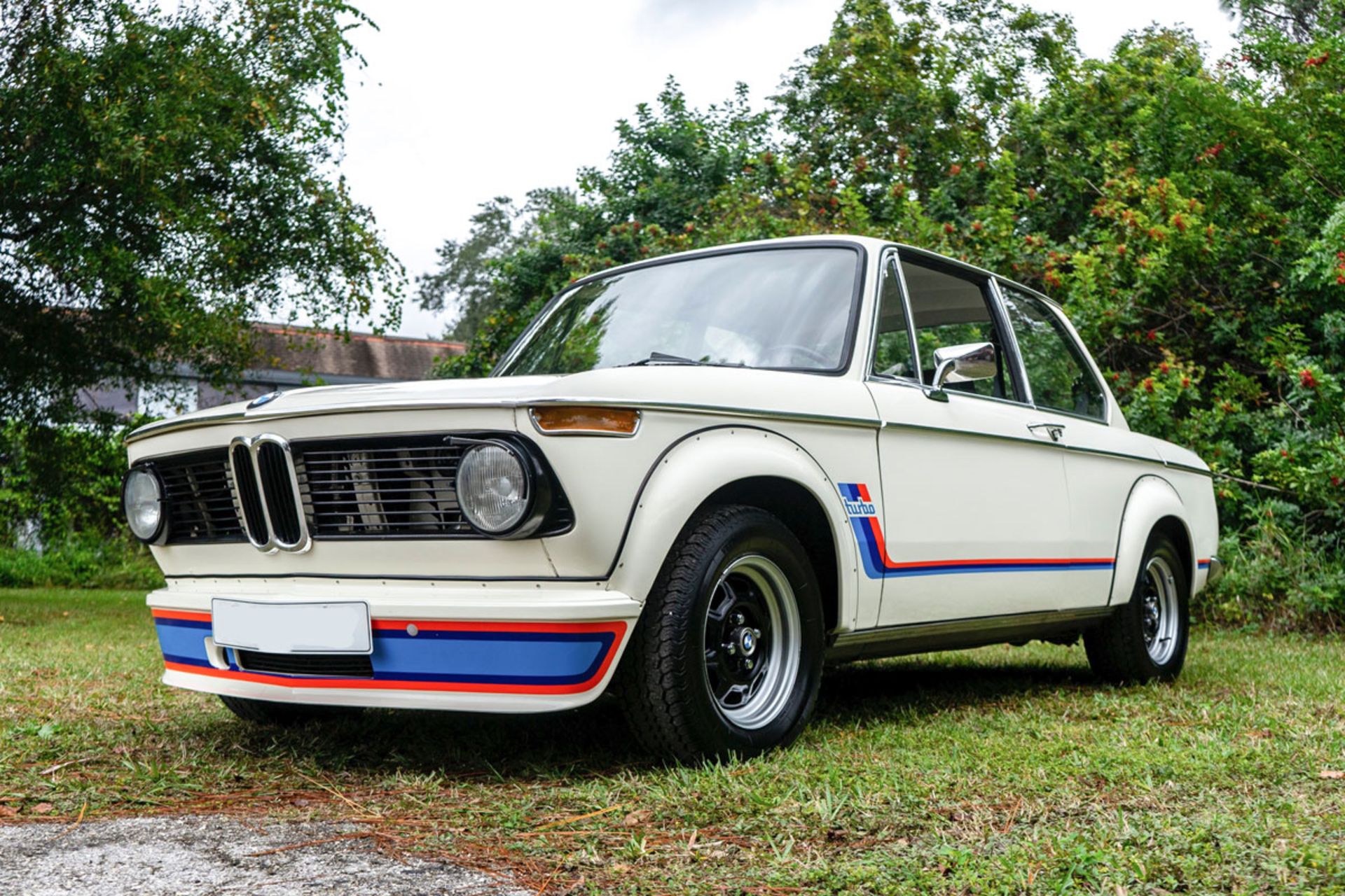 BMW-2002-Turbo-1
