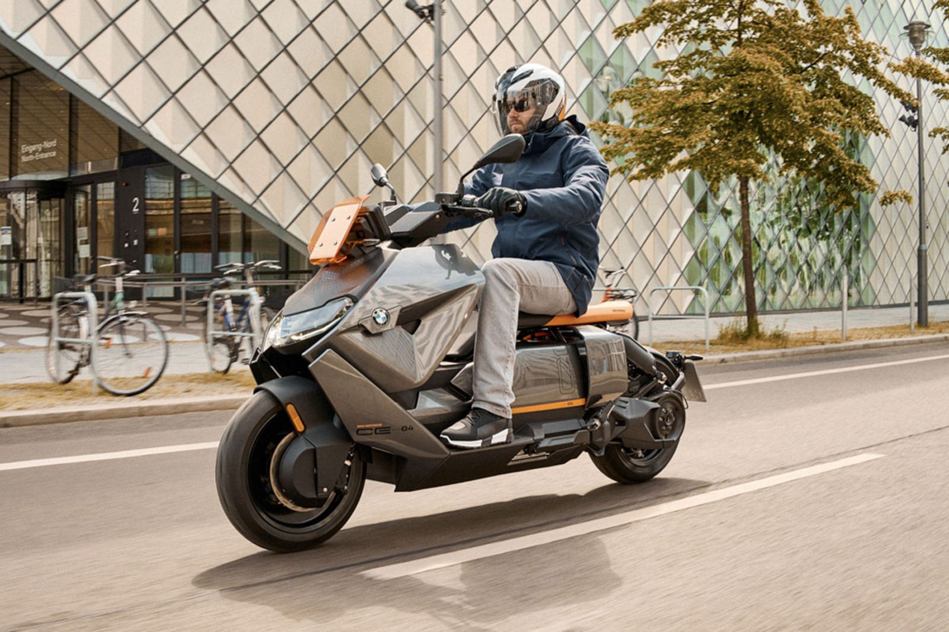 BMW-CE-04-11-of-16