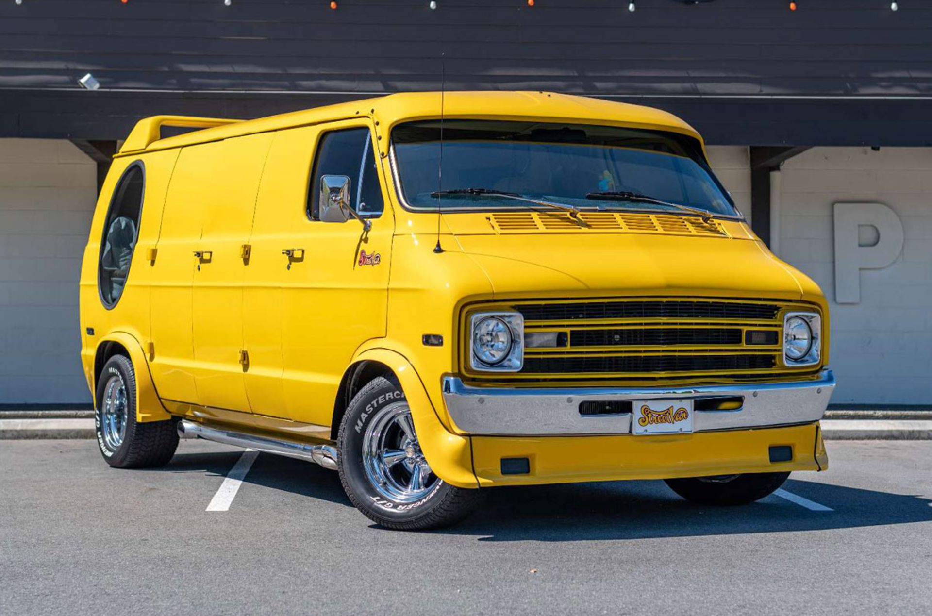 Dodge-Tradesman-5