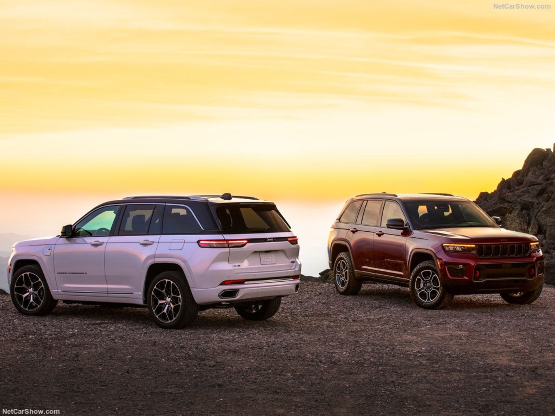 Jeep-Grand_Cherokee-2022-1024-4f