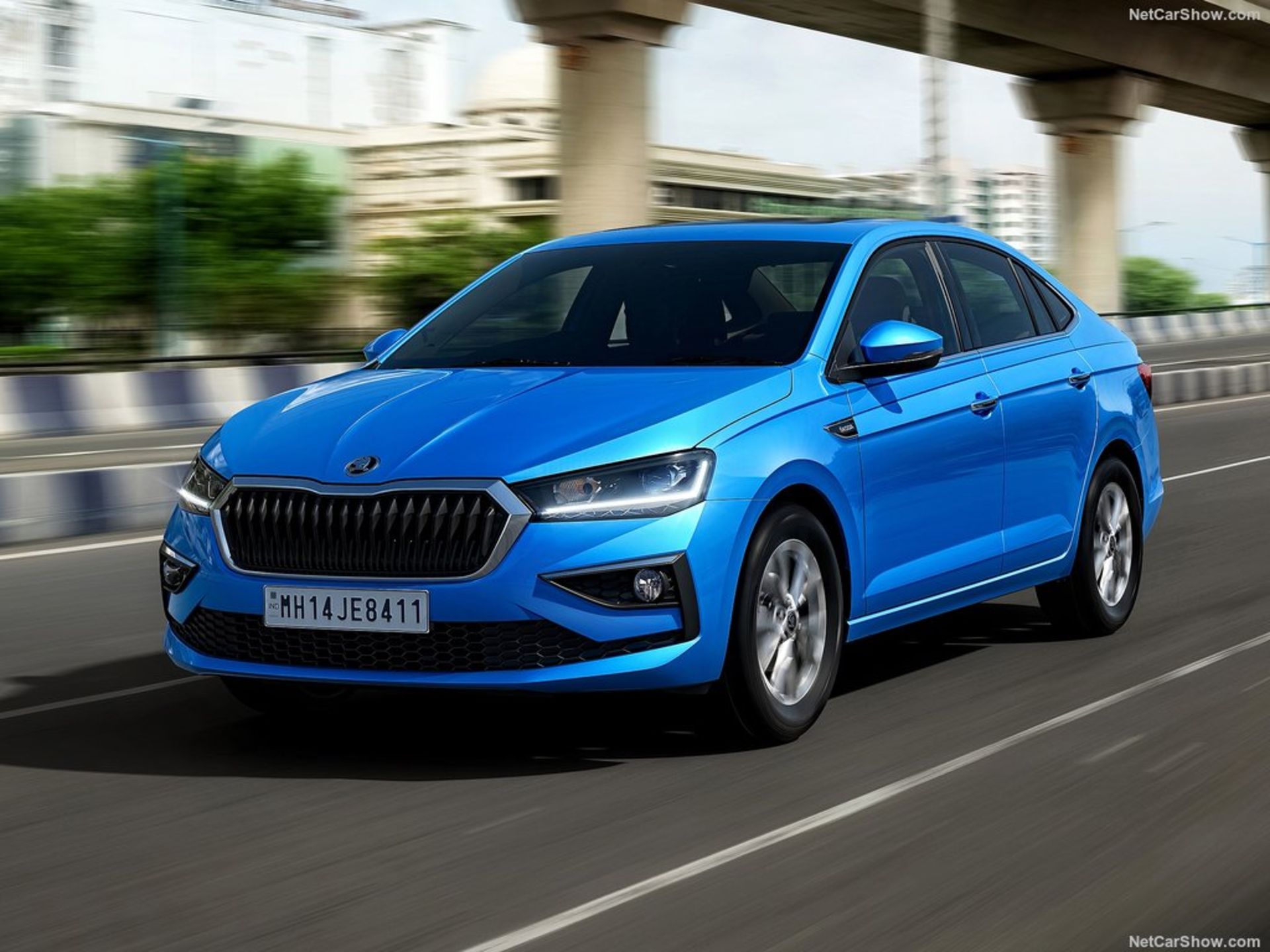 Skoda-Slavia-2022-1024-01