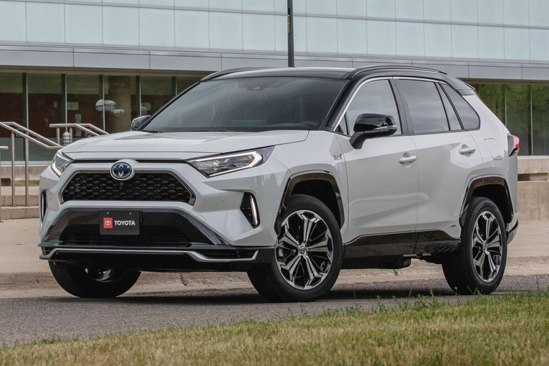Toyota-Rav4-Prime-1
