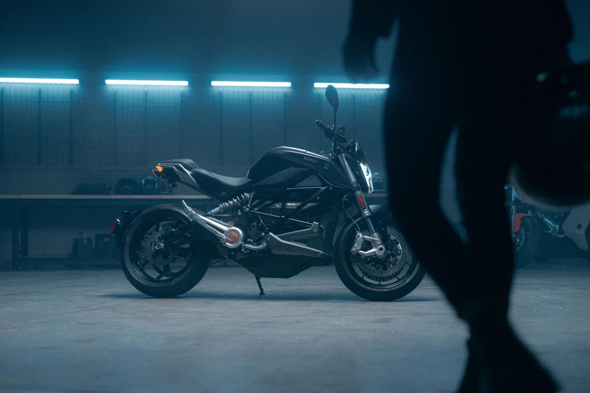 zero-motorcycles-2022-05