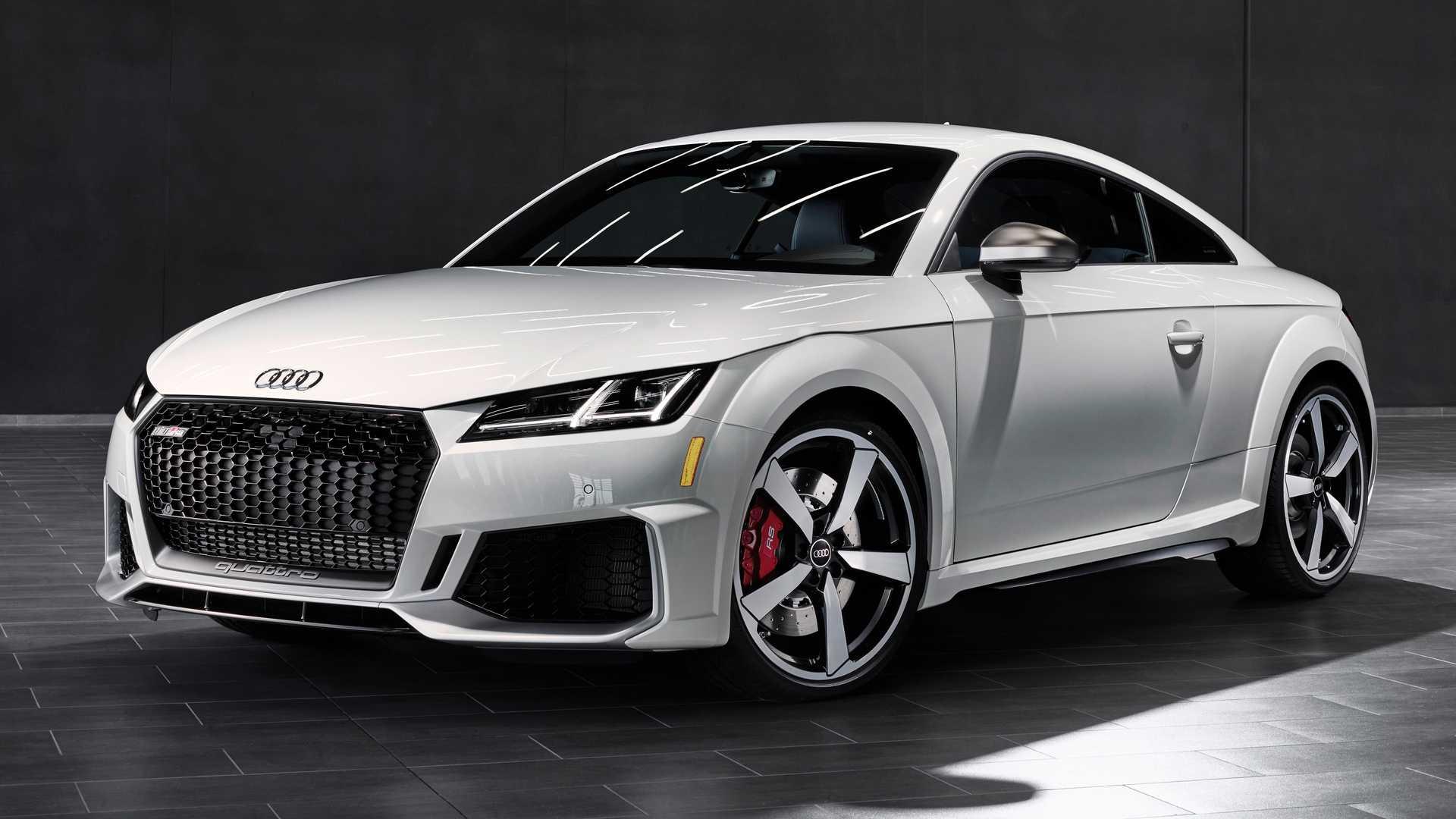 2022-audi-tt-rs-heritage-edition-alpine-white-with-ocean-blue-leather-and-diamond-silver-stitch