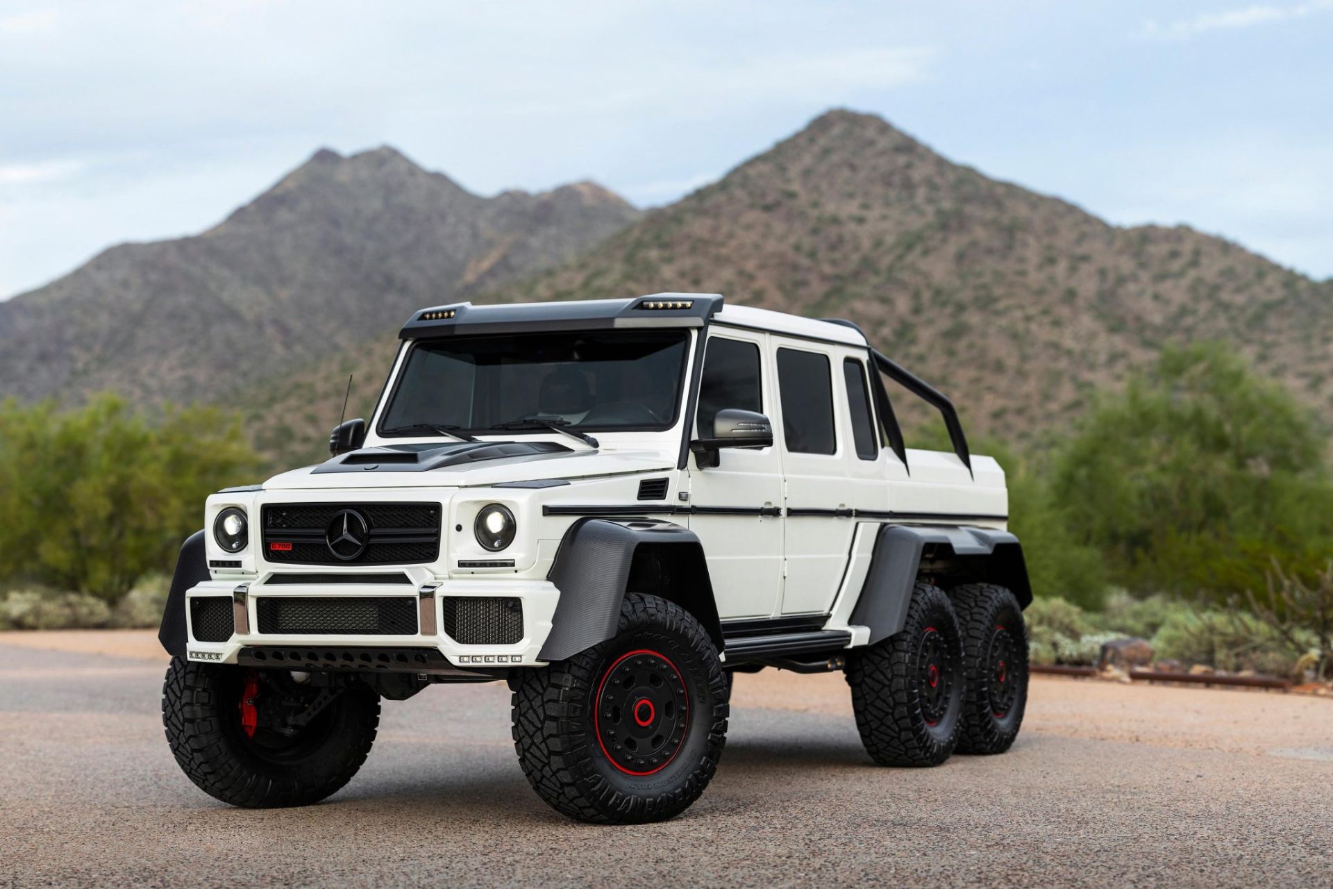 Mercedes-Benz-G63-AMG-6×6-15