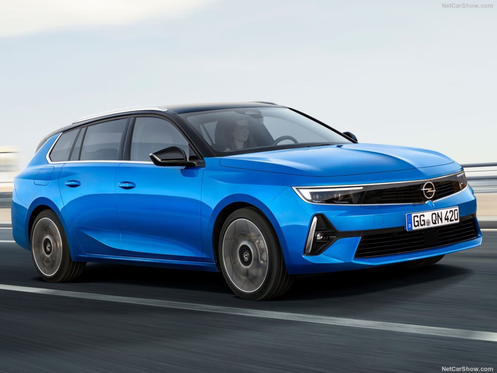 Opel-Astra_Sports_Tourer-2022-1024-06