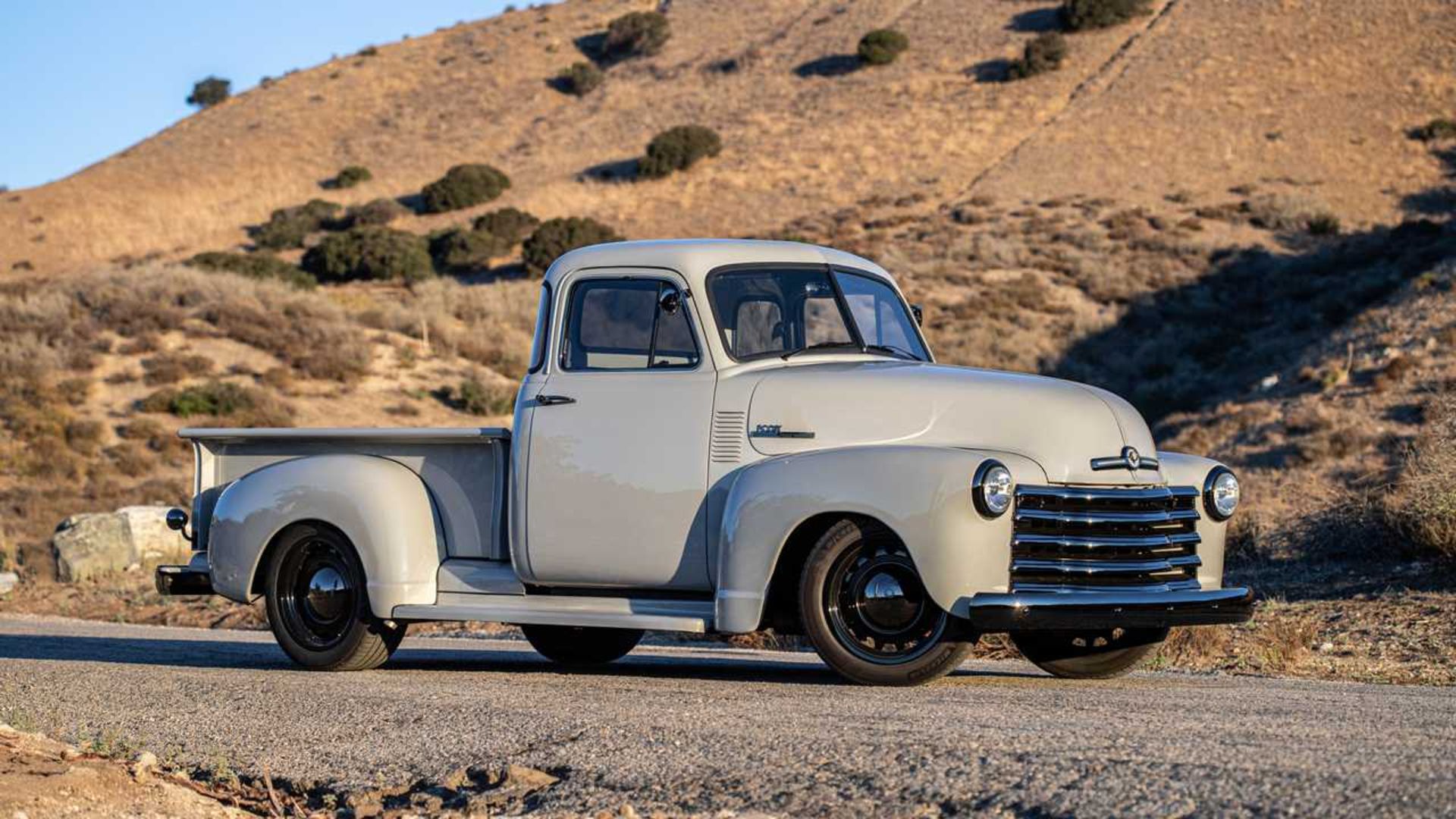 icon-4x4-thiftmaster-new-school-edition-front-34-pass-side