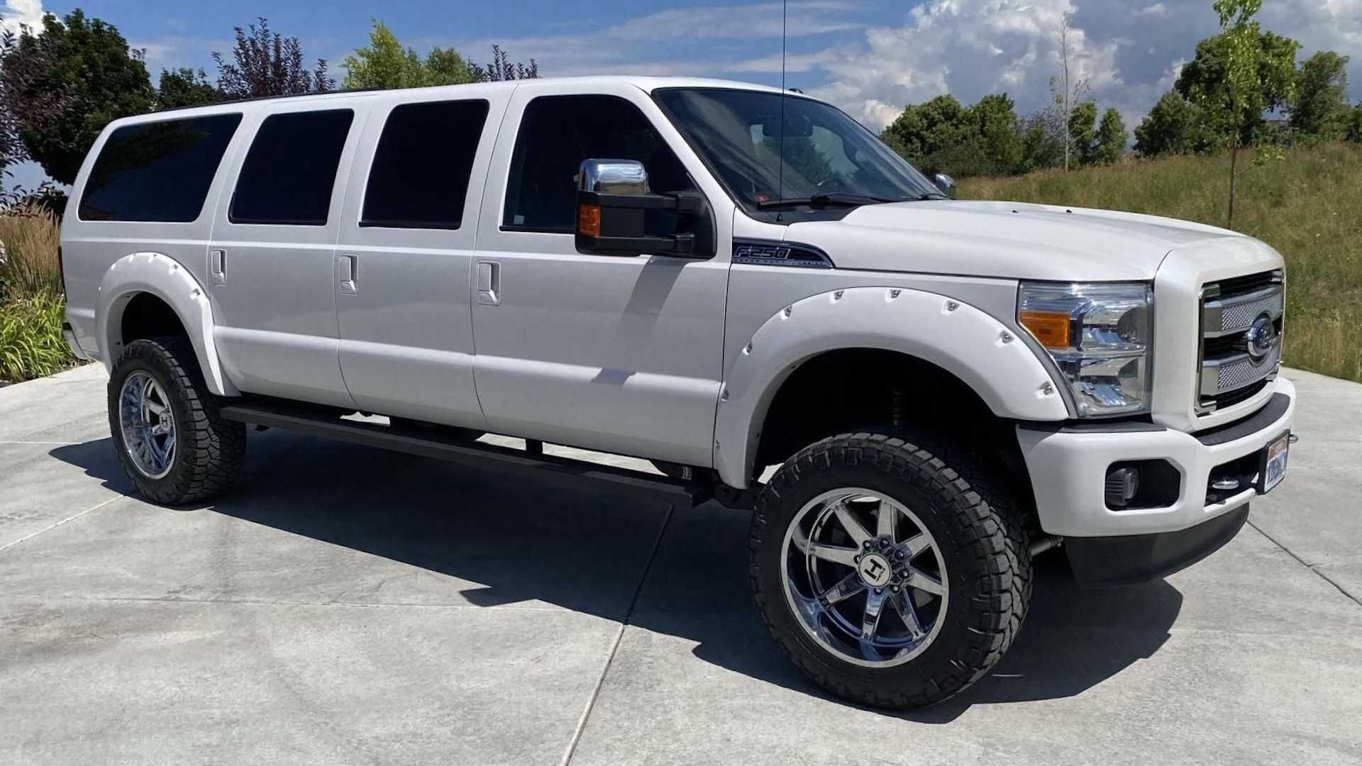 six-door-2016-ford-f-250-suv-10