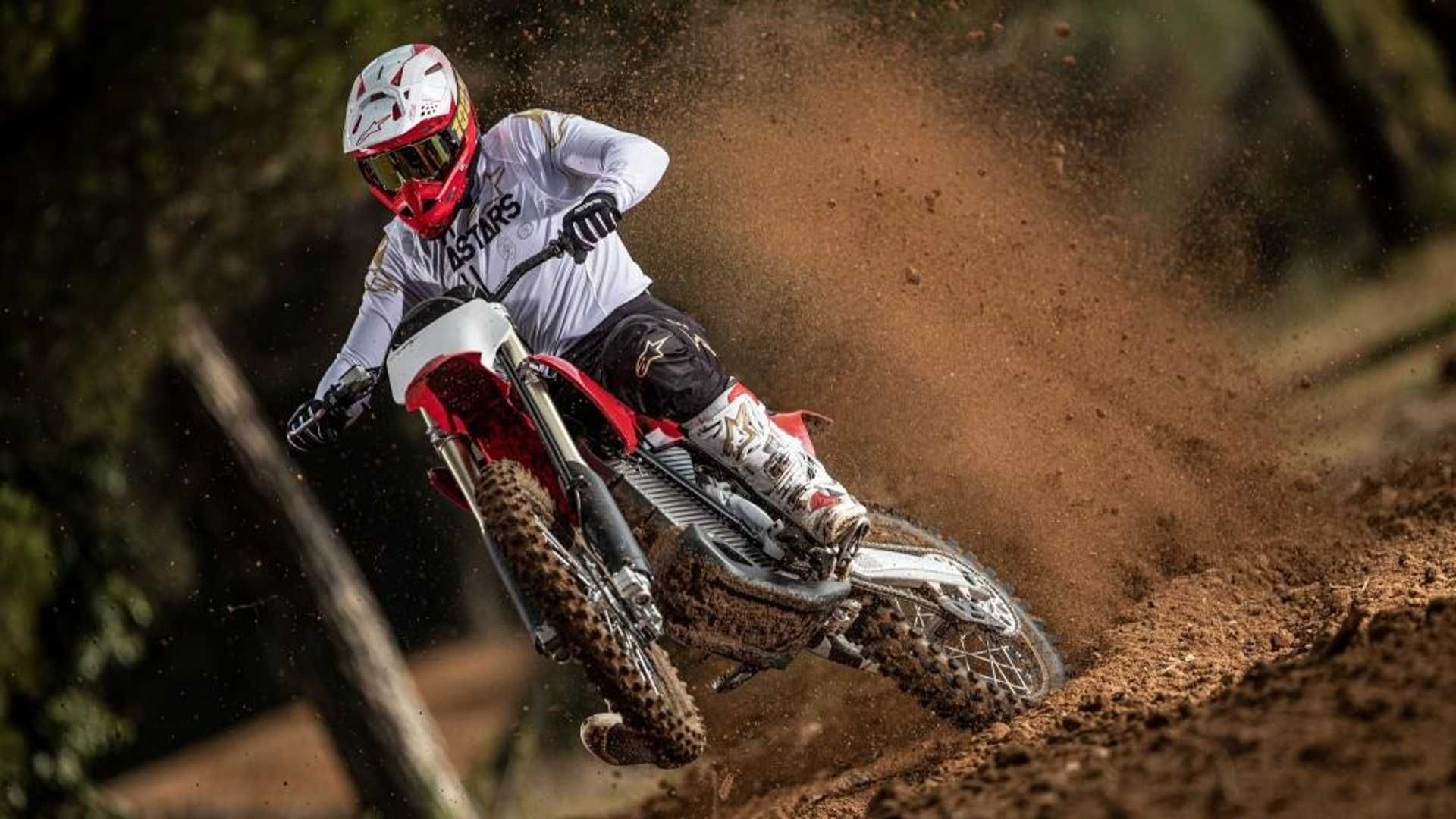 the-stark-varg-is-a-powerful-all-electric-motocross-bike