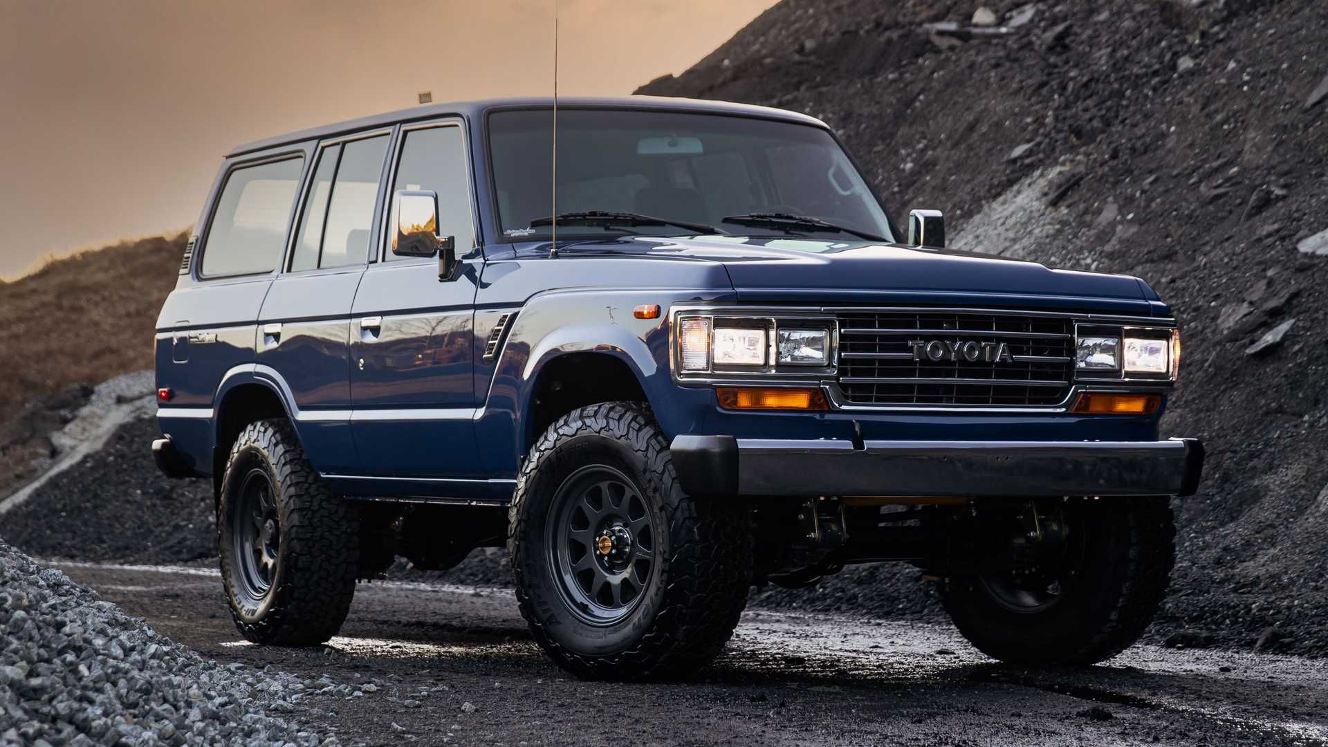 tlc-automotive-1988-toyota-land-cruiser-fj62-restomod-front-mud
