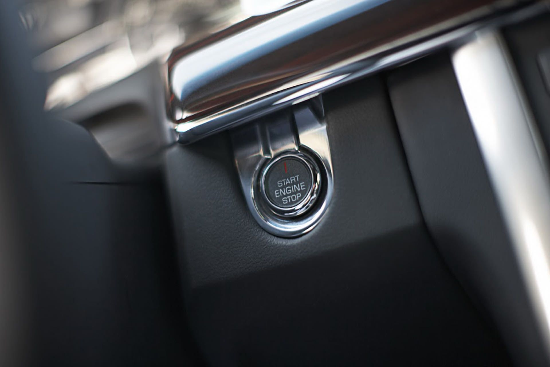 2009 Lincoln MKS: 2009 Lincoln MKS technology features include segment-exclusive EasyFuel(TM) Capless Fuel-Filler System, next-generation keyless entry keypad and Lincoln SYNC(TM) voice-activated, hands-free, in-car communications, entertainment media portal. (11/13/07)