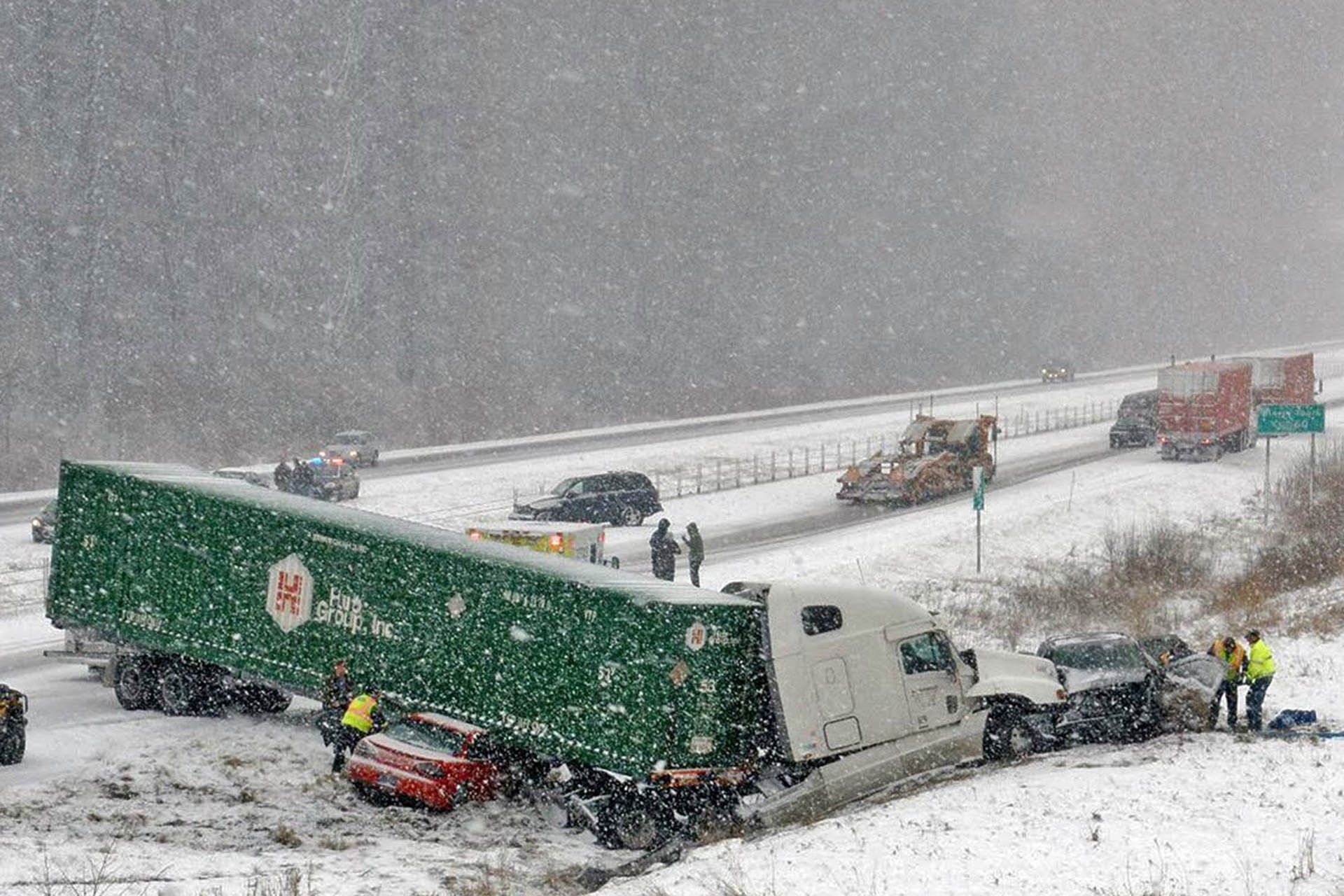 winter-truck-crash