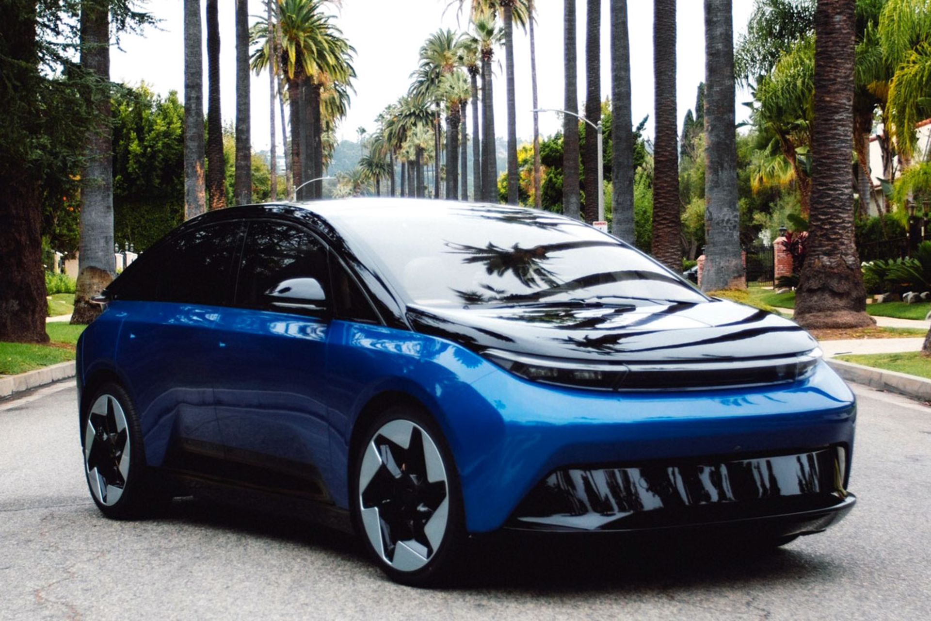 INDI-EV-ONE-10