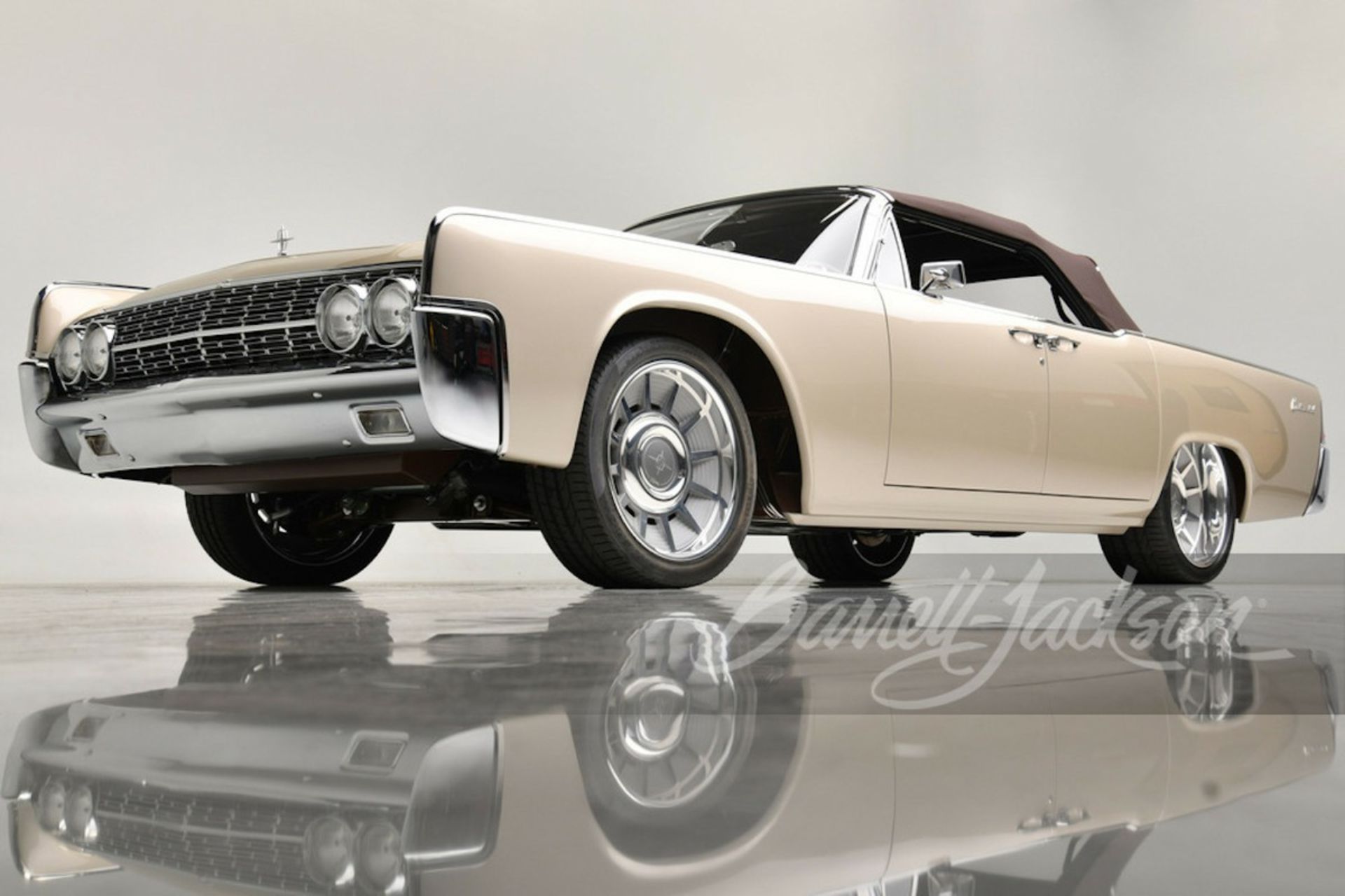 Lincoln-Continental-Gold-Dust-00028