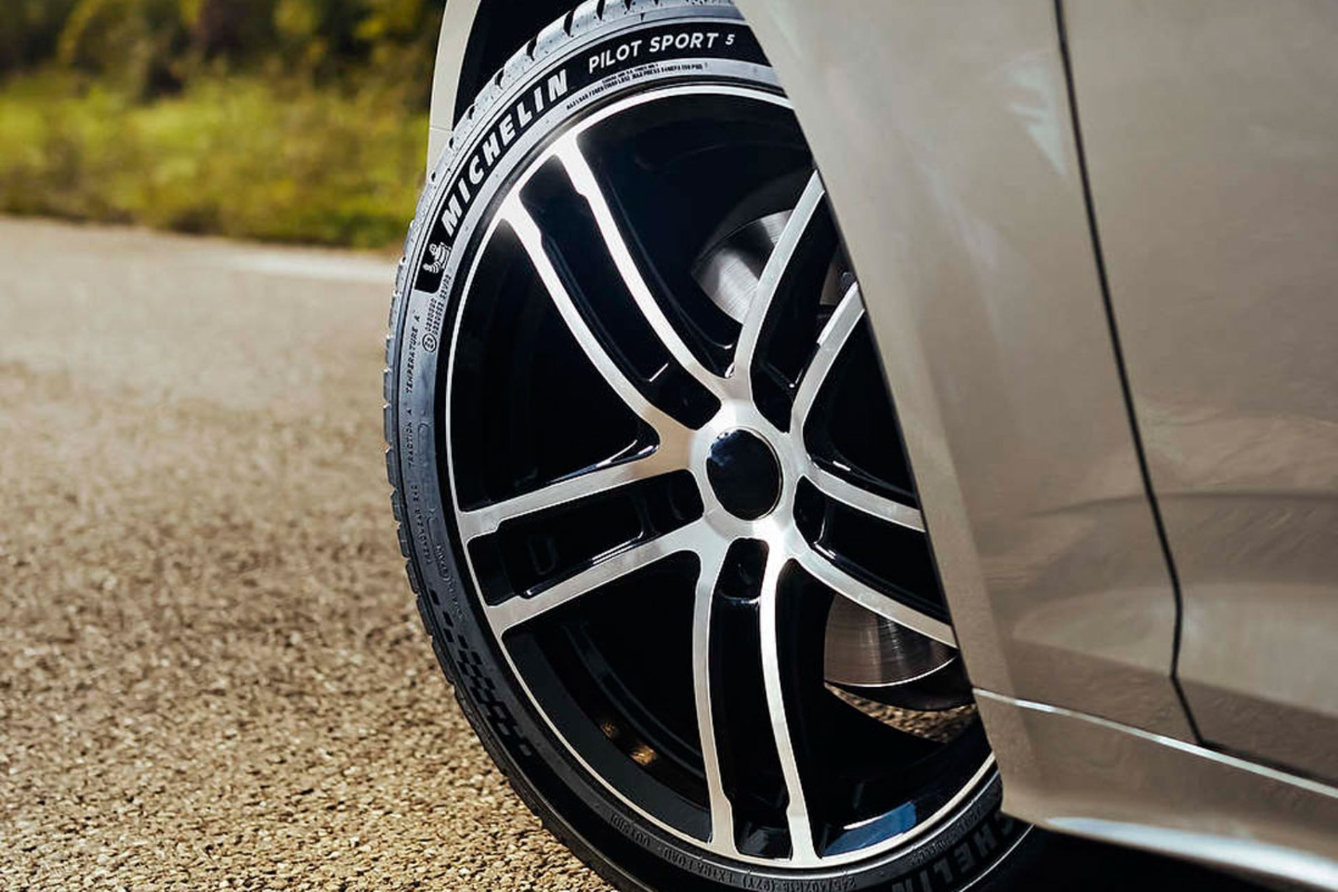 Michelin-Pilot-Sport-5-3