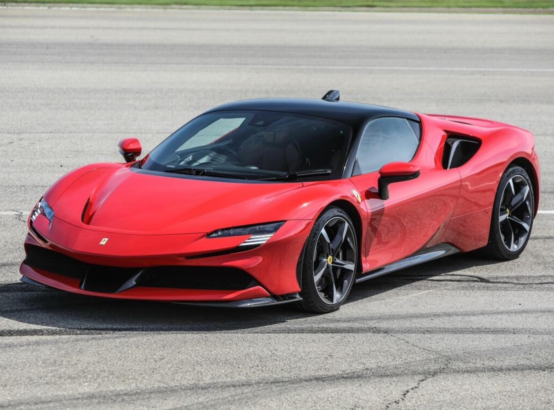 ferrari_sf90_stradale_43_0135000017a21180