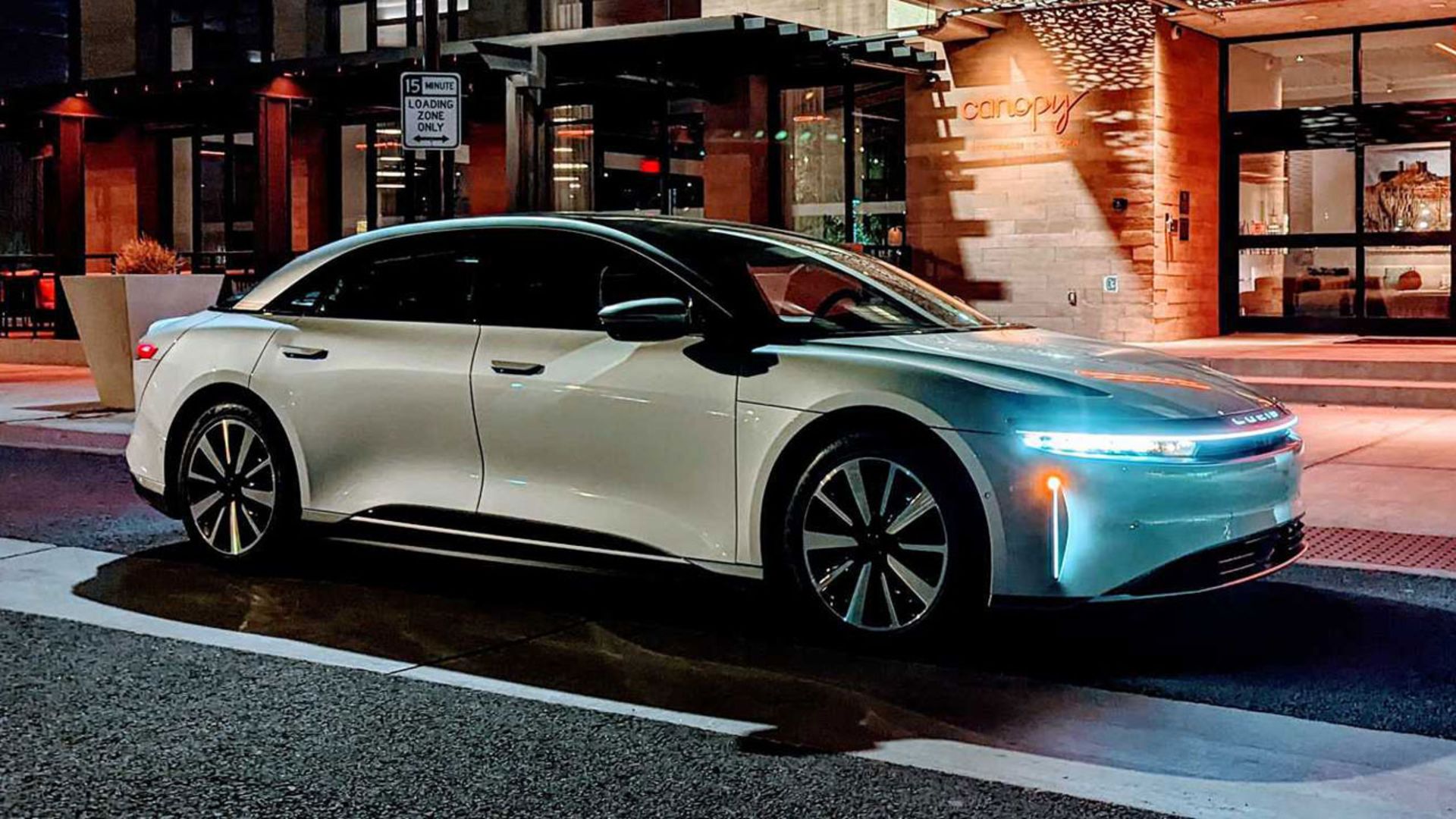 lucid-air-dream-edition-ran