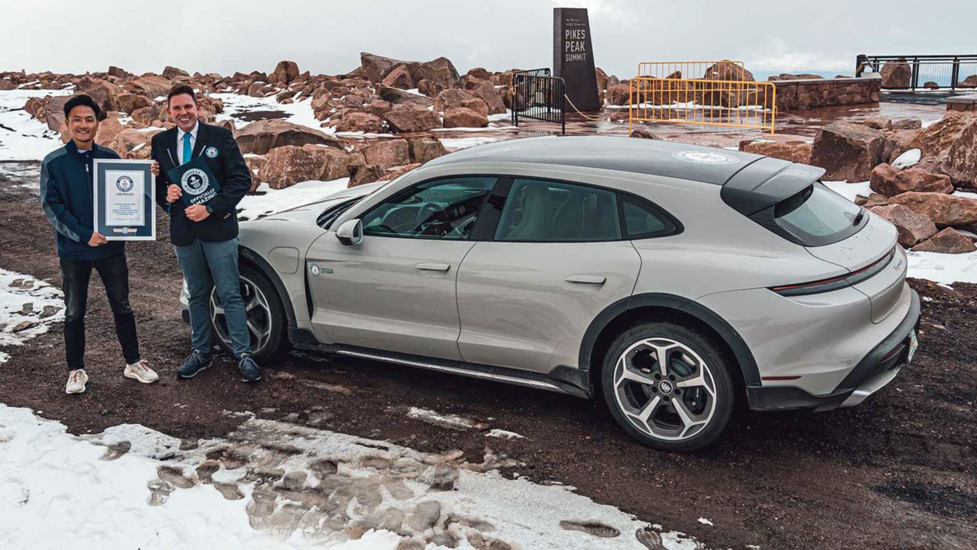 porsche-taycan-cross-turism