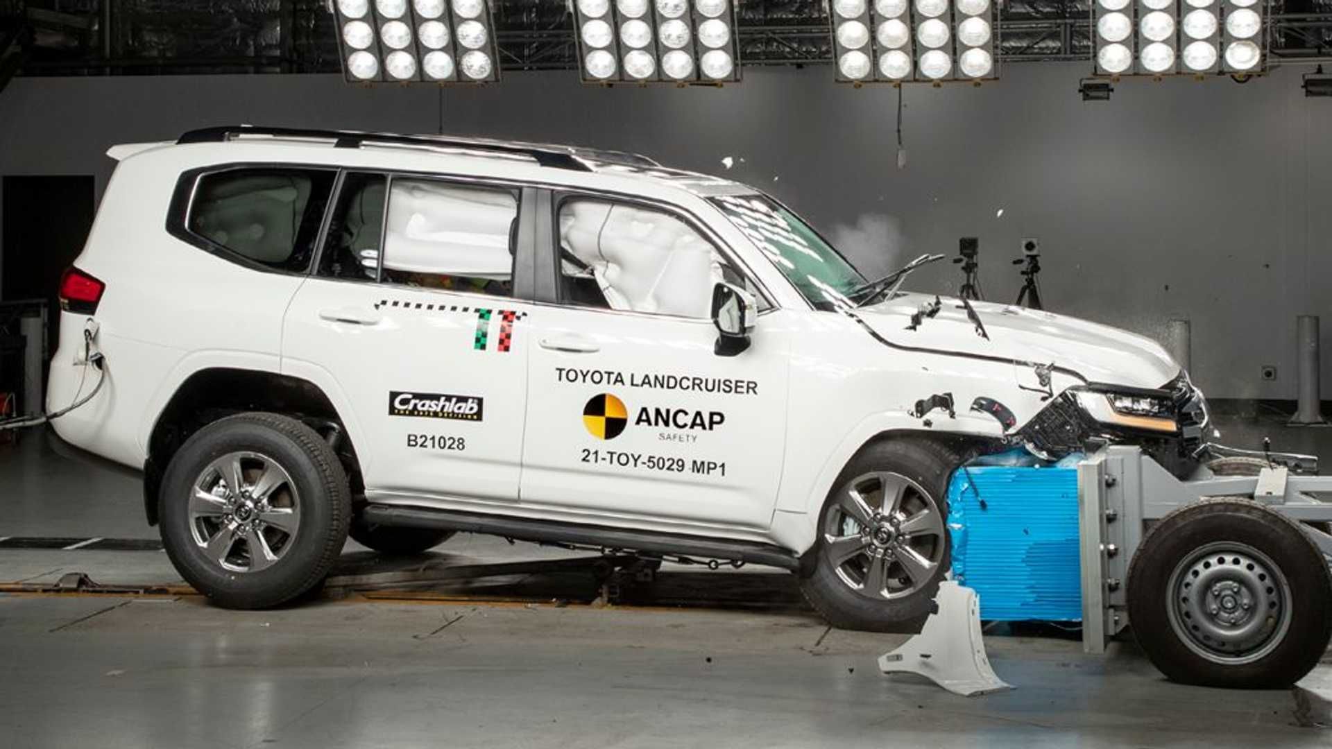 toyota-land-cruiser-ancap-safety-rating-test-offset-front