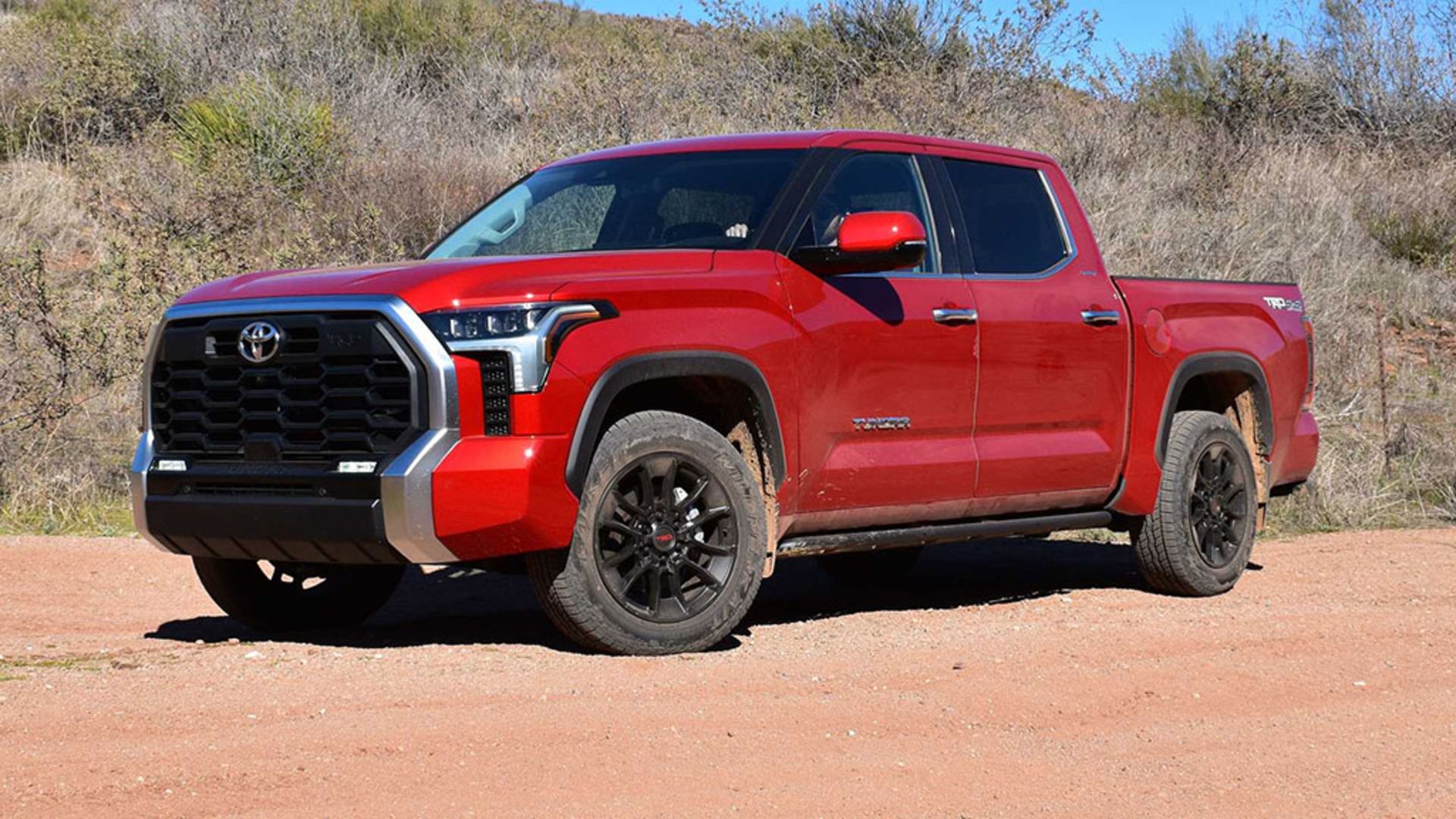 2022-toyota-tundra-limited-4x4-crewmax-exterior-front-quarter-1024