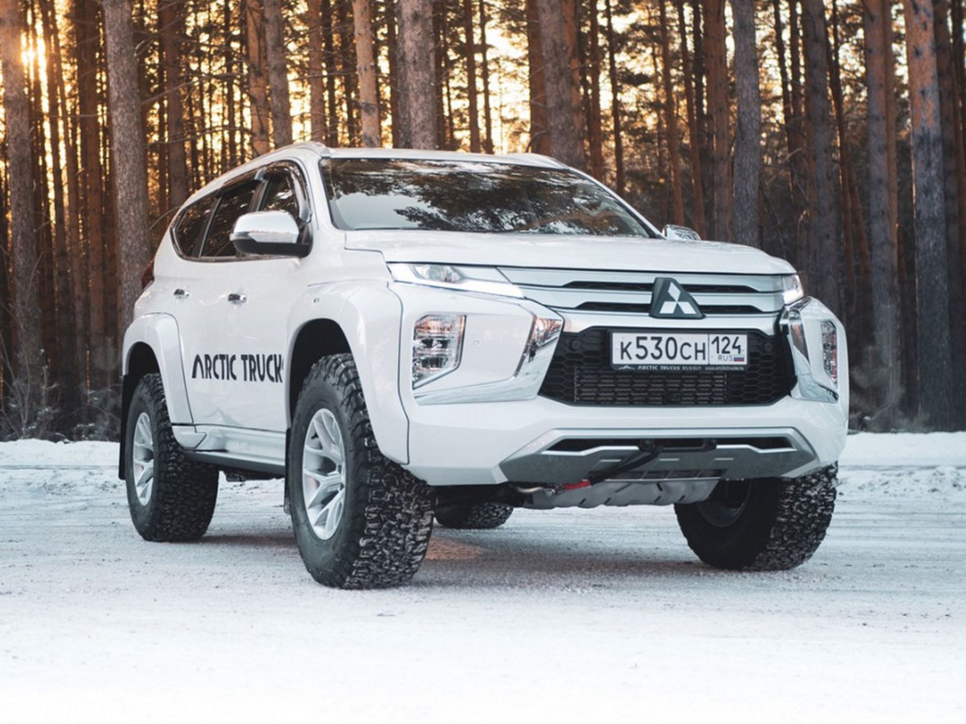 Mitsubishi-Pajero-1