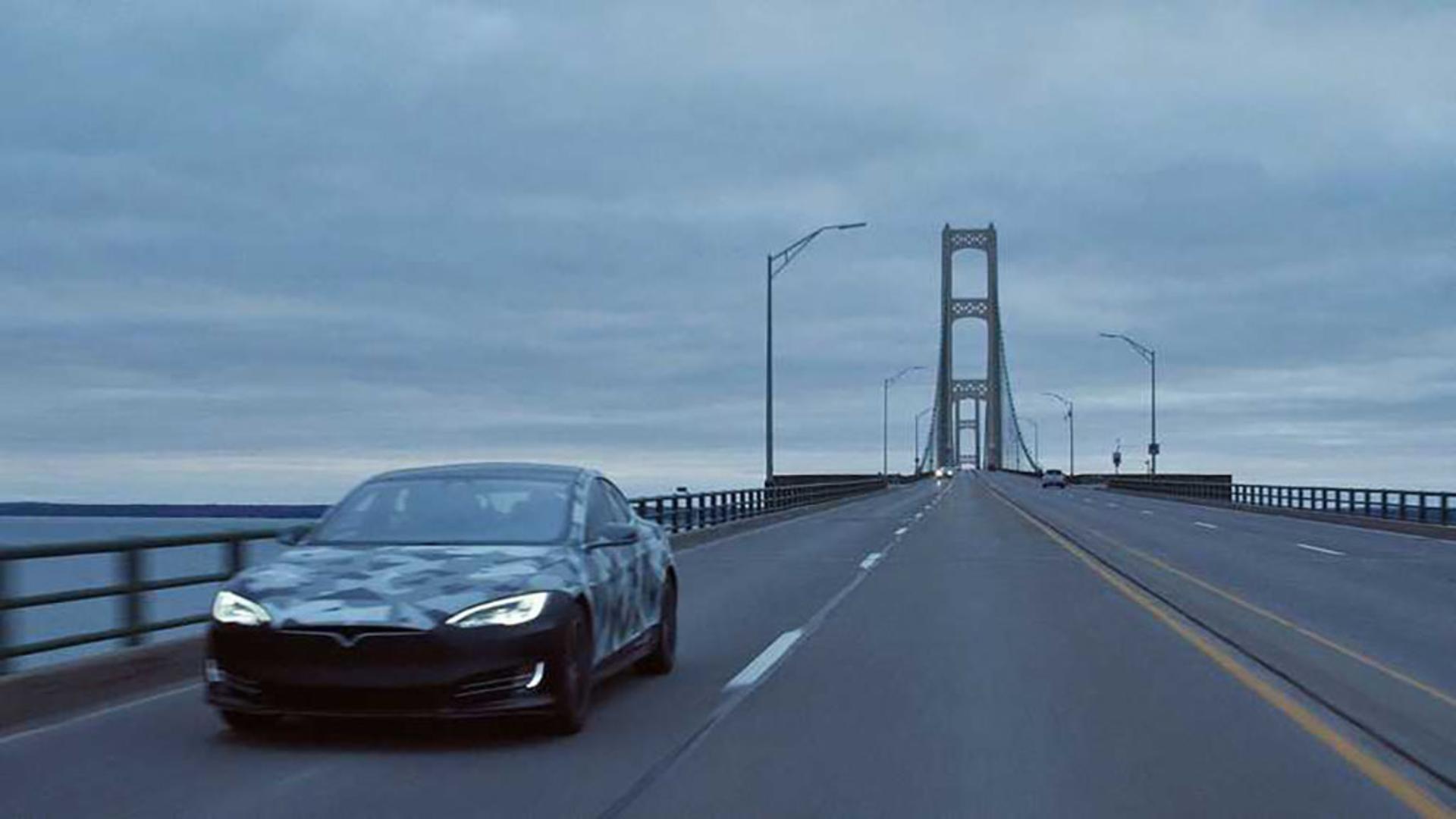 one-gemini-experimental-battery-powers-tesla-model-s-for-752-miles-without-recharging-1024