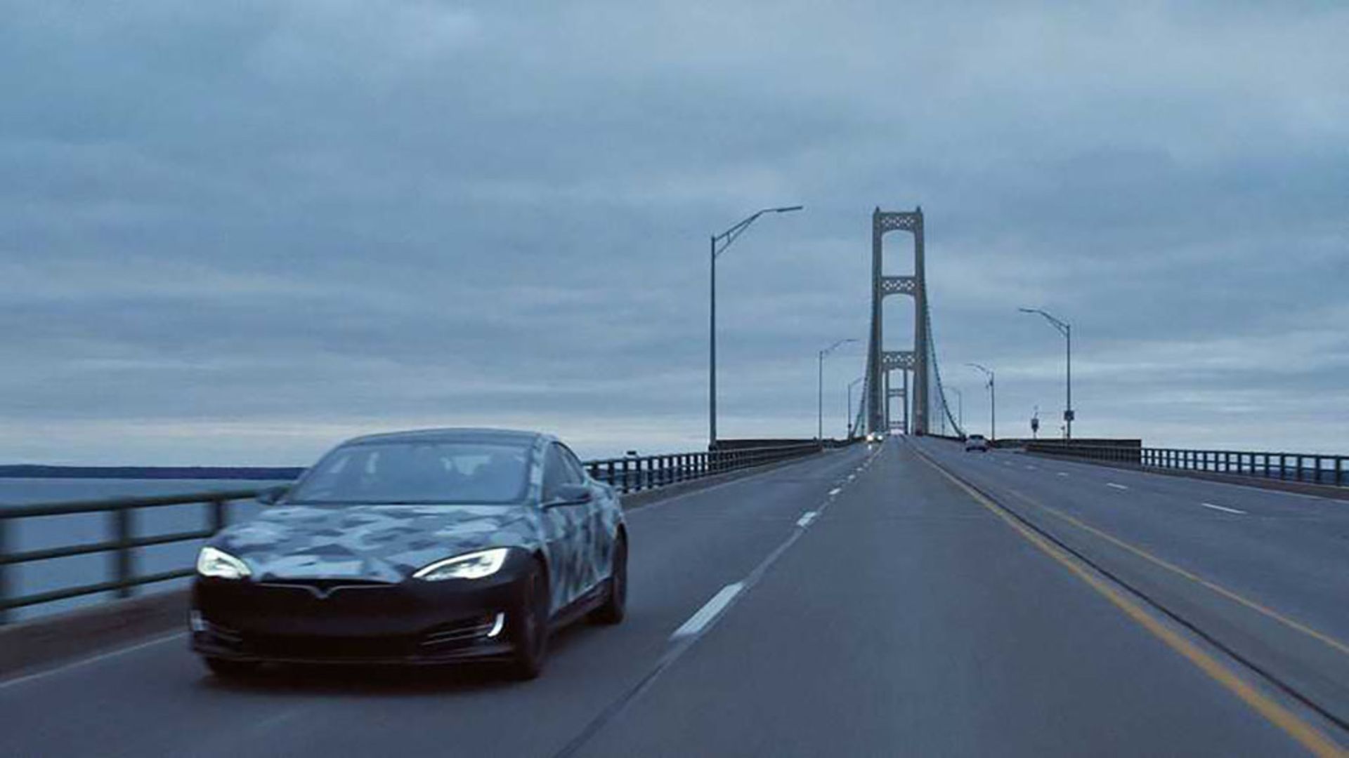 one-gemini-experimental-battery-powers-tesla-model-s-for-752-miles-without-recharging-1024