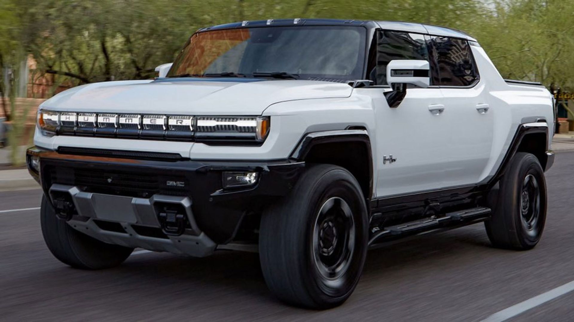 2022-GMC-Hummer-EV-6-3