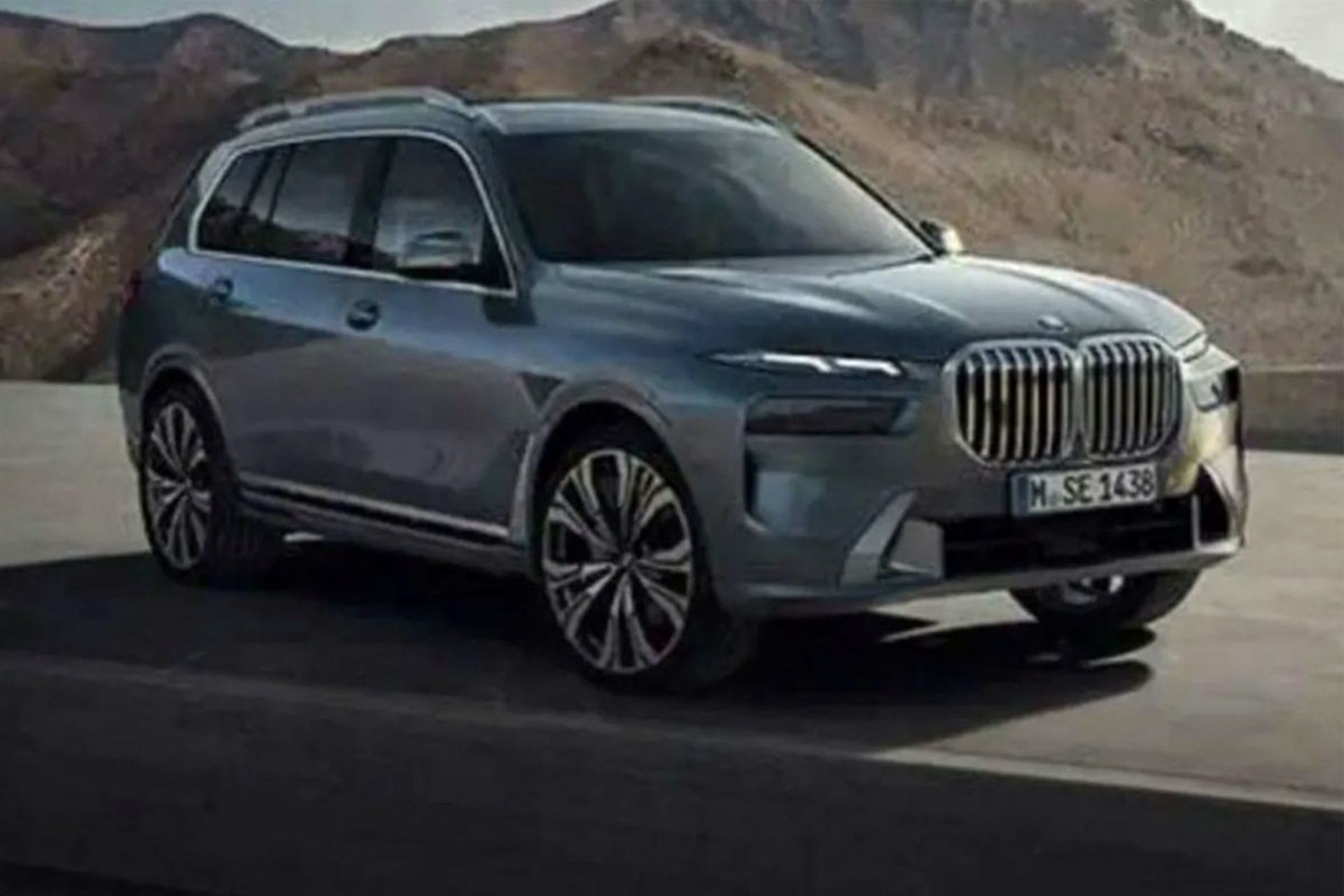 BMW-X7-1