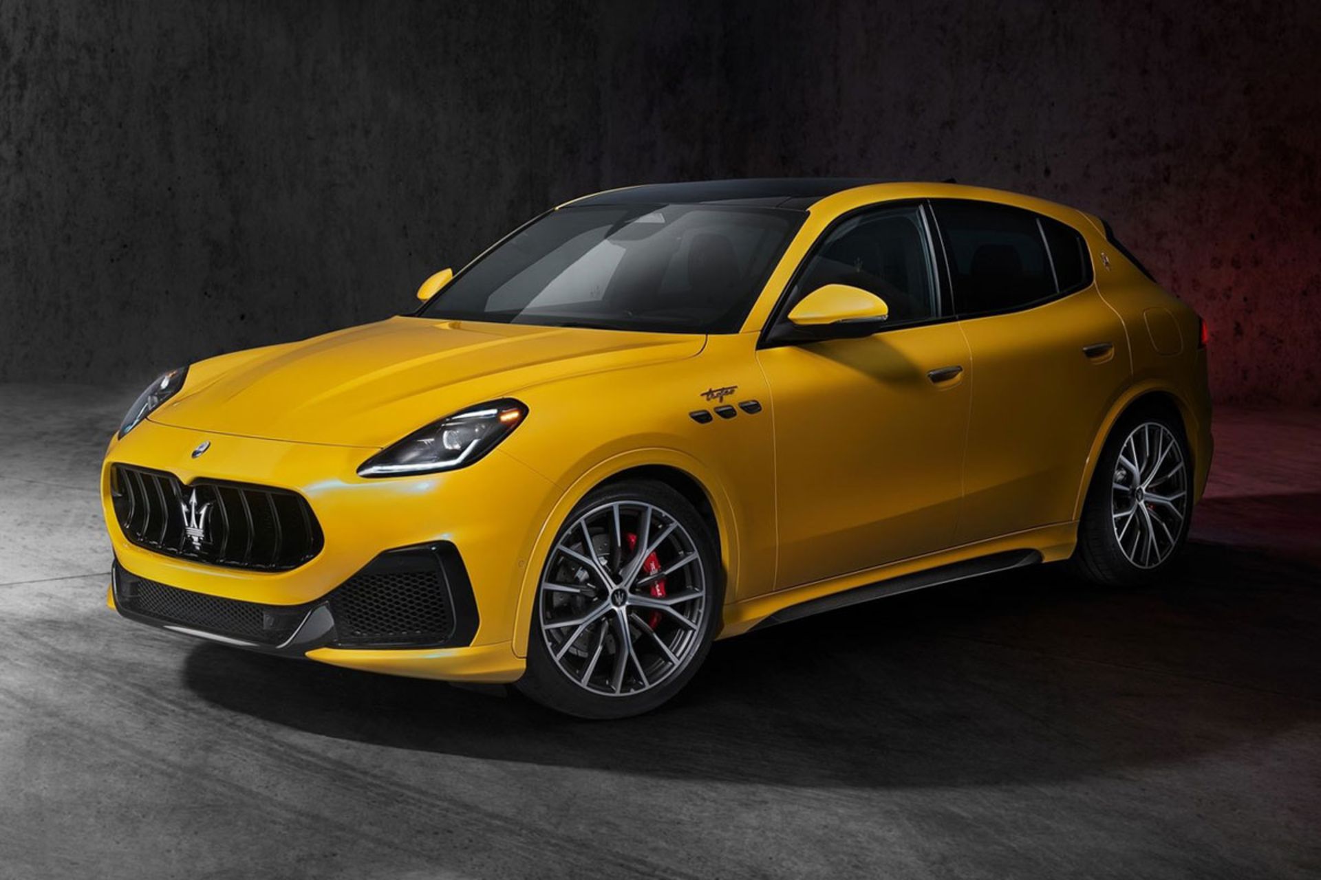 Maserati-Grecale-2023-7